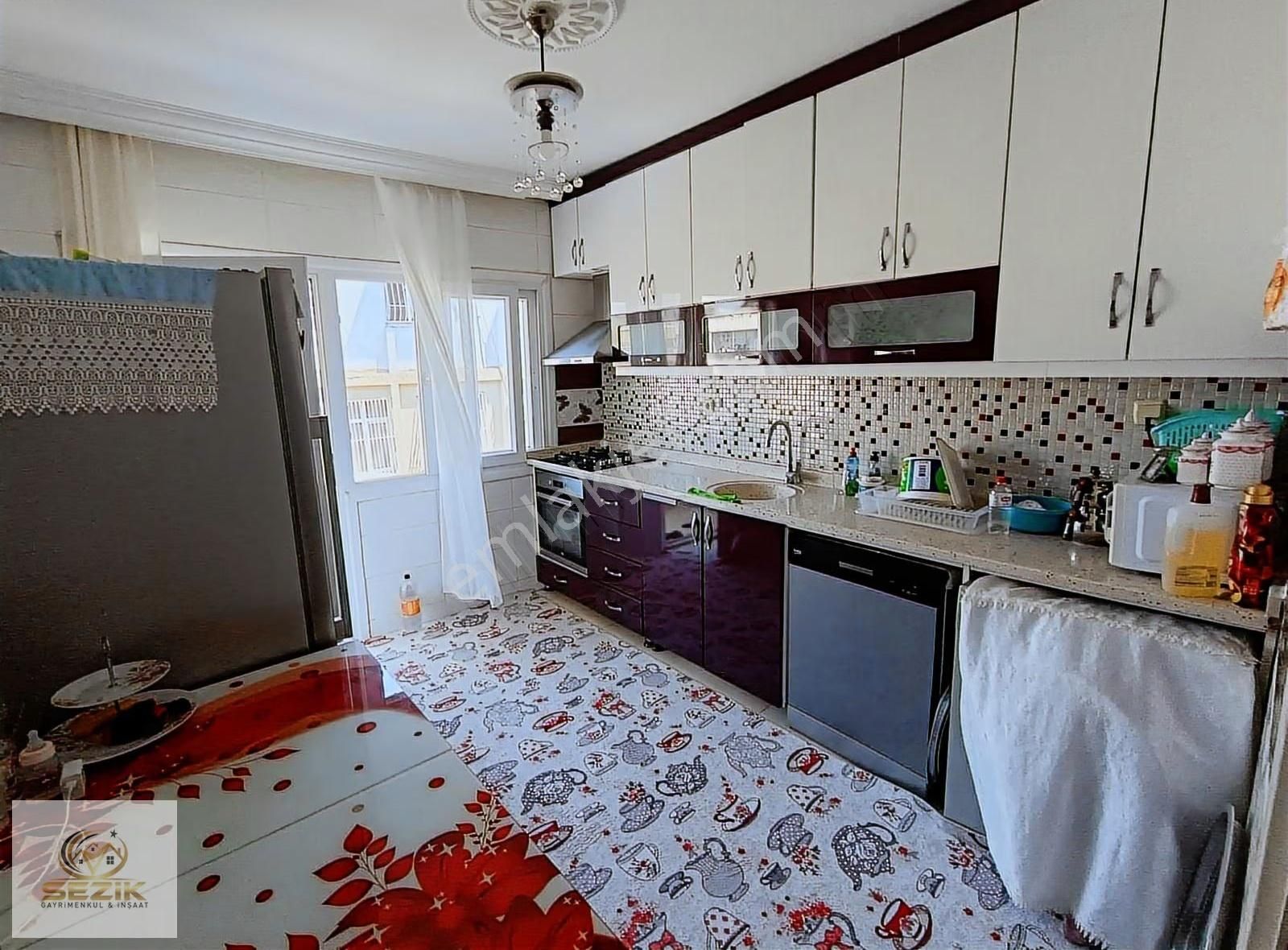 Meydan Caddesi Üzeri Köşe Başı 2/adet İş Yeri 2/adet Daire - Görsel 3