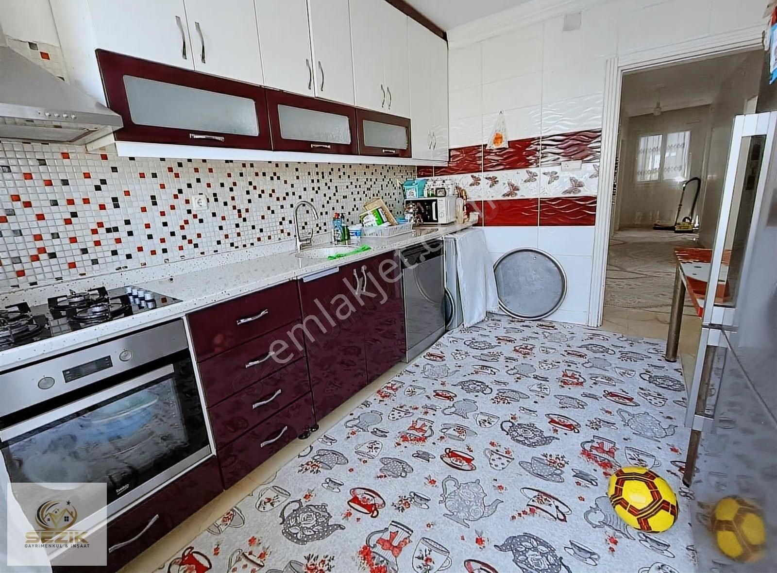 Meydan Caddesi Üzeri Köşe Başı 2/adet İş Yeri 2/adet Daire - Görsel 4