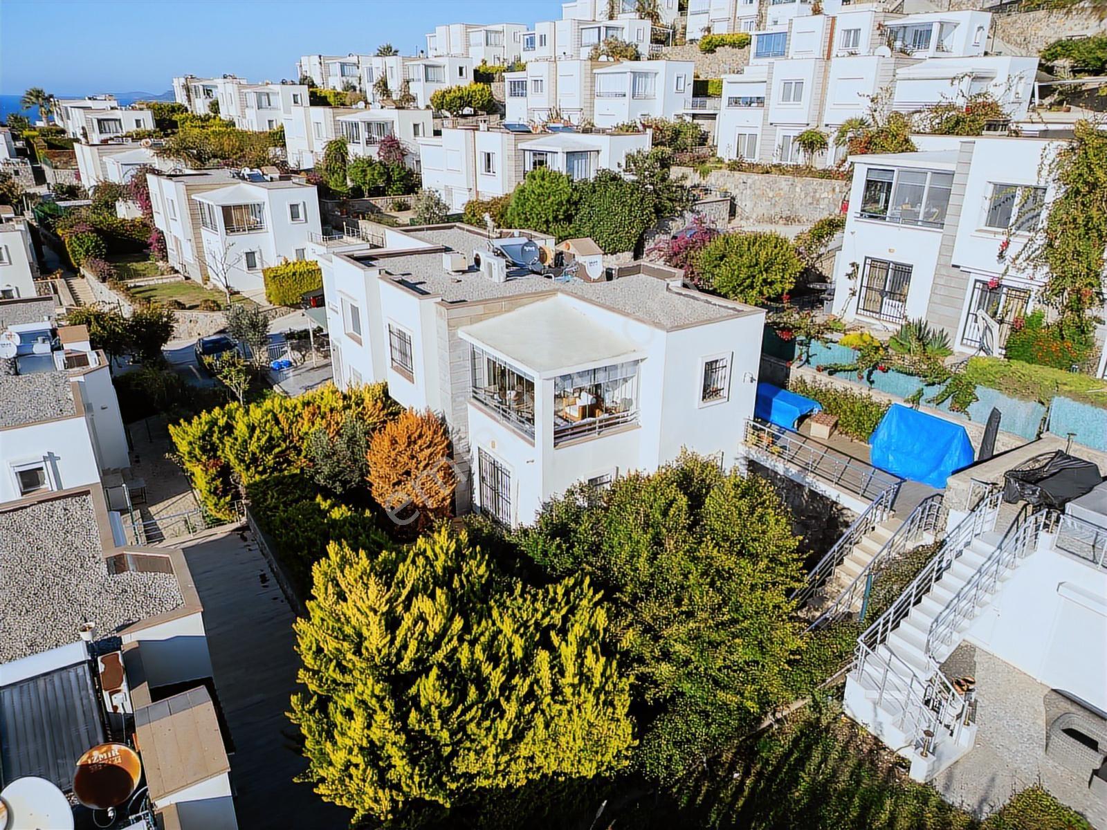 Turgutreis'te Deniz Ve Şehir Manzaralı Bahçeli Dubleks - Görsel 20