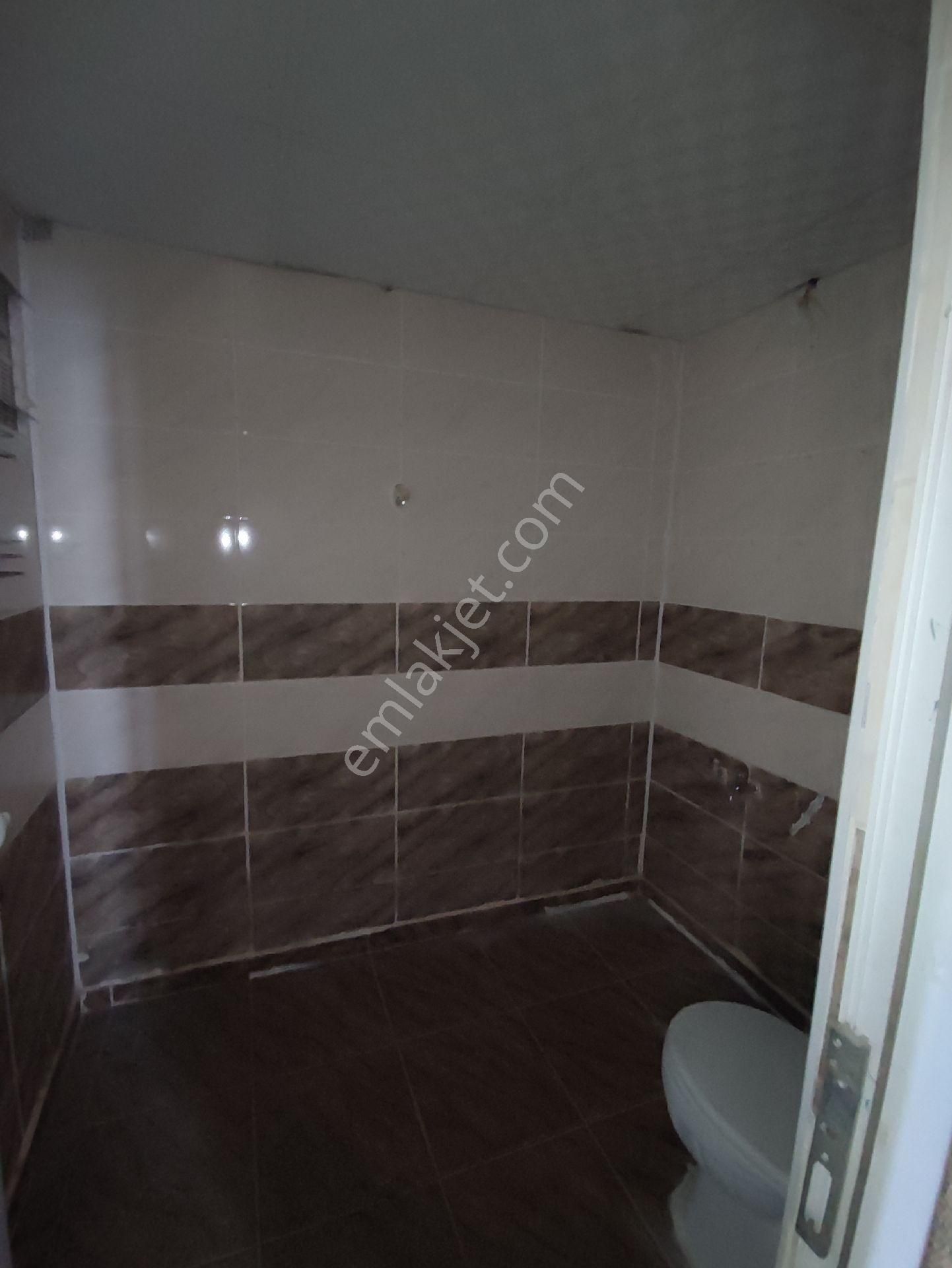 Topcumeydani'nda Kiralık Bakımlı 3+1 Daire - Görsel 12
