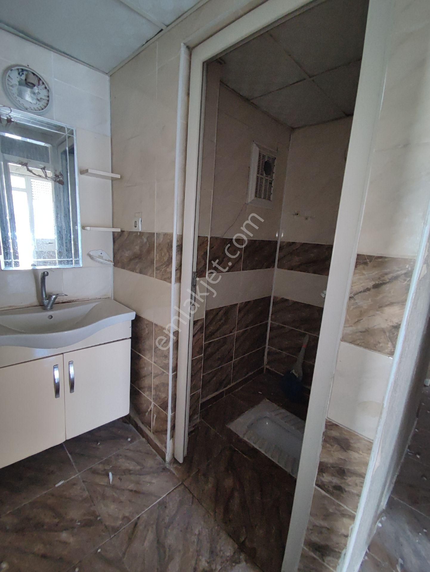 Topcumeydani'nda Kiralık Bakımlı 3+1 Daire - Görsel 11