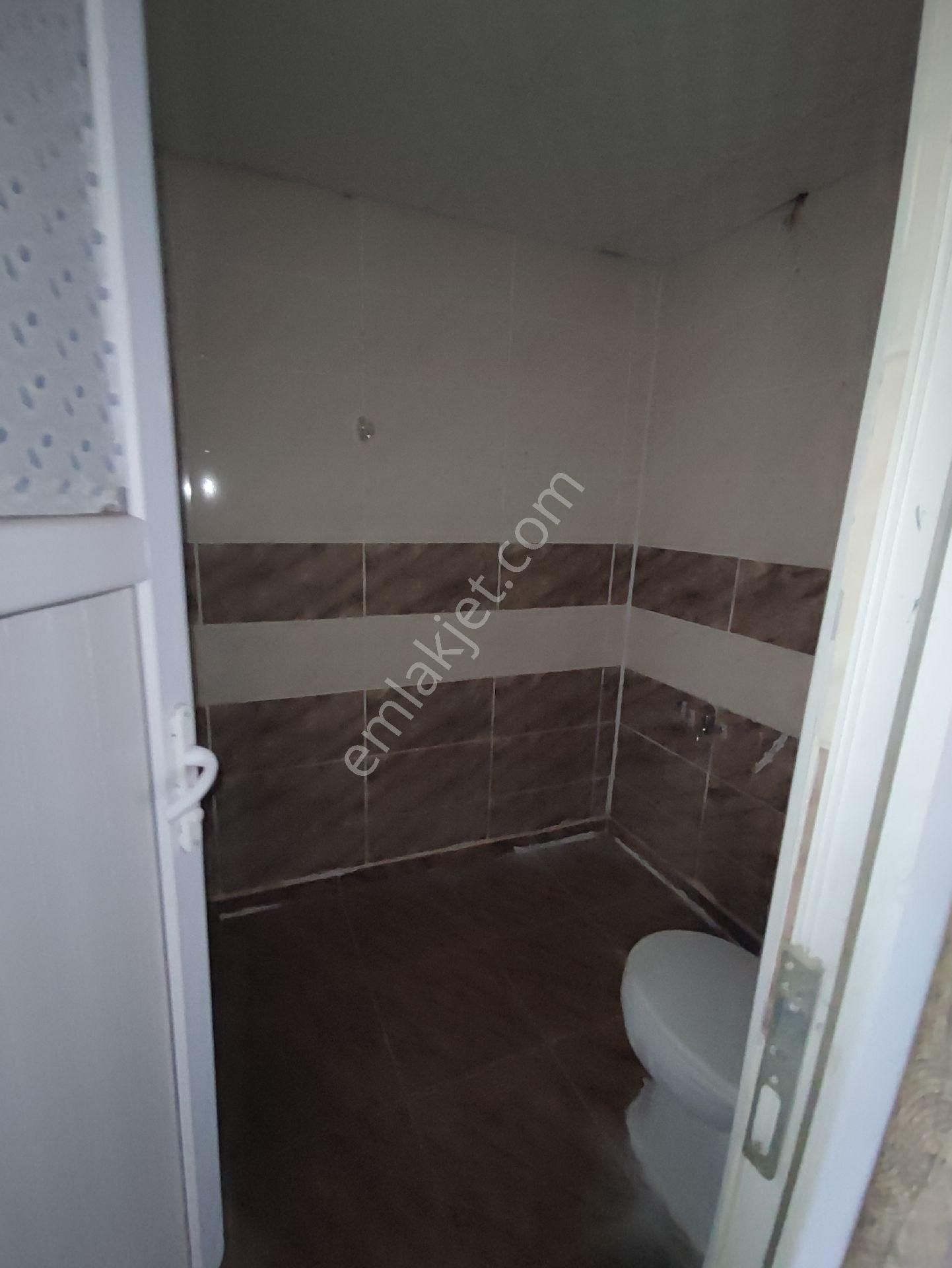 Topcumeydani'nda Kiralık Bakımlı 3+1 Daire - Görsel 2