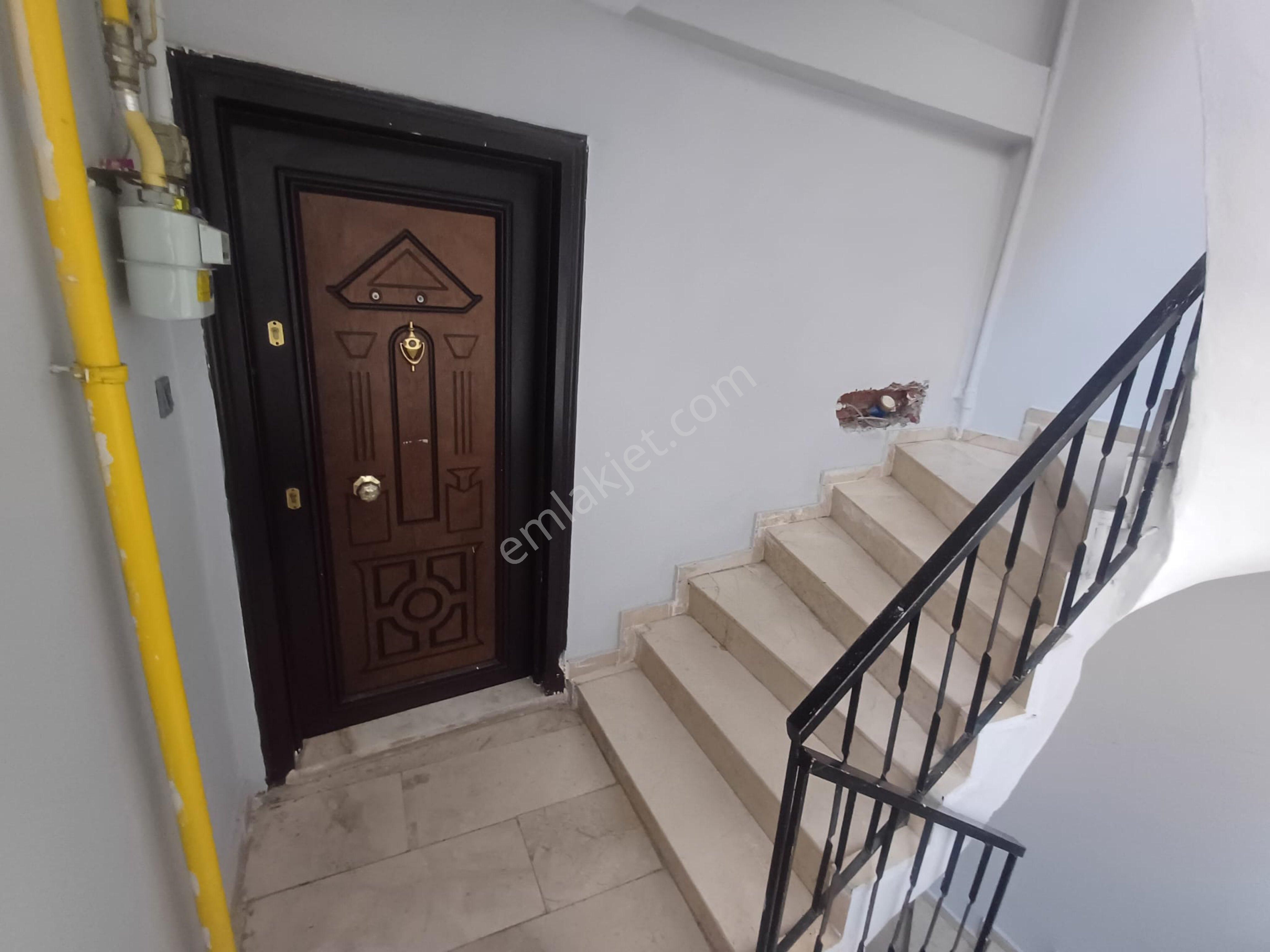 Rasathane Mahallesindw İci Temiz Satılık Daire - Görsel 12