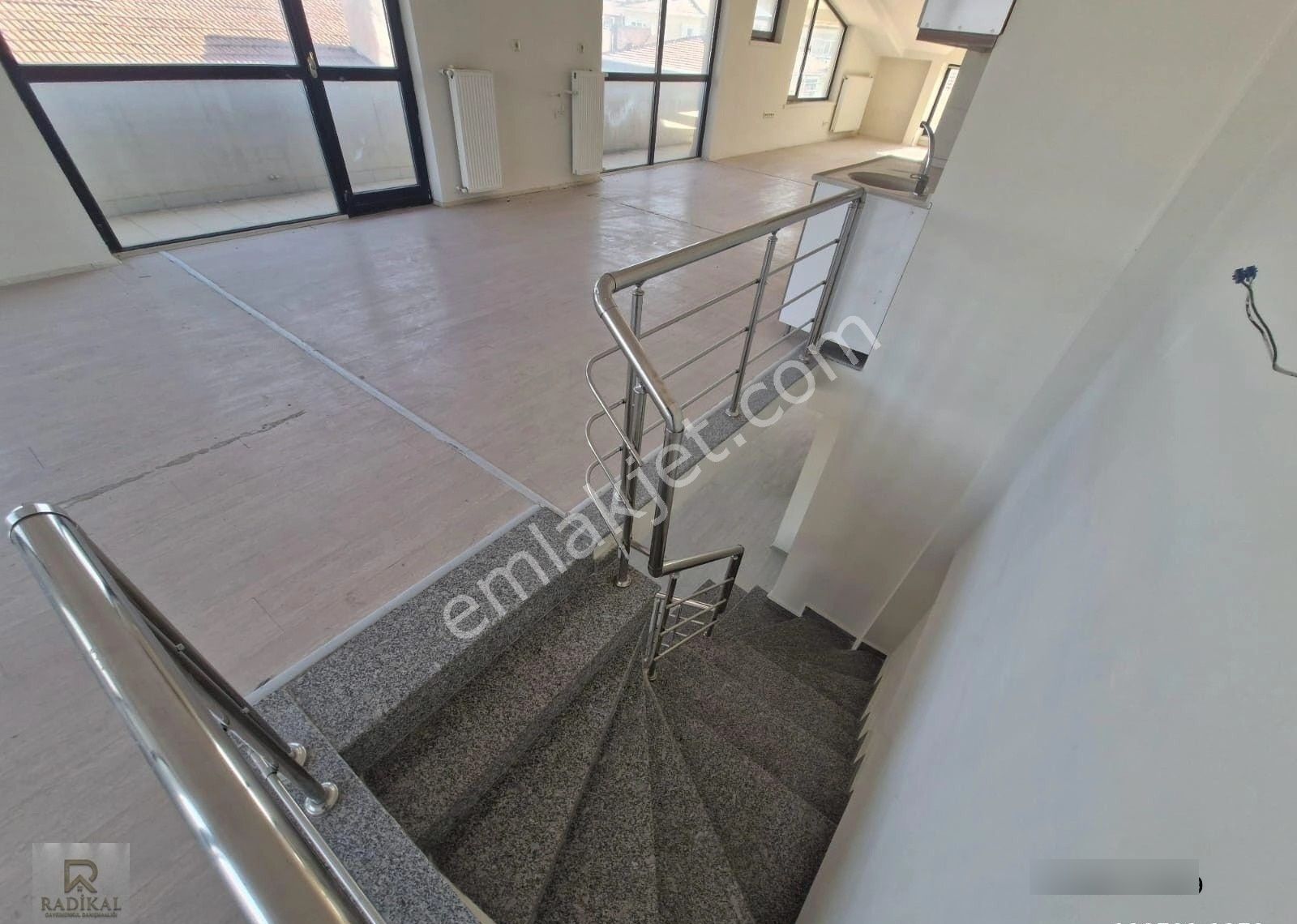 Çankaya Mahallesi Ebu Ziya Tevfik Sokak M2 Yüksek Emsalsiz Kiralık Ofis-büro..... - Görsel 24