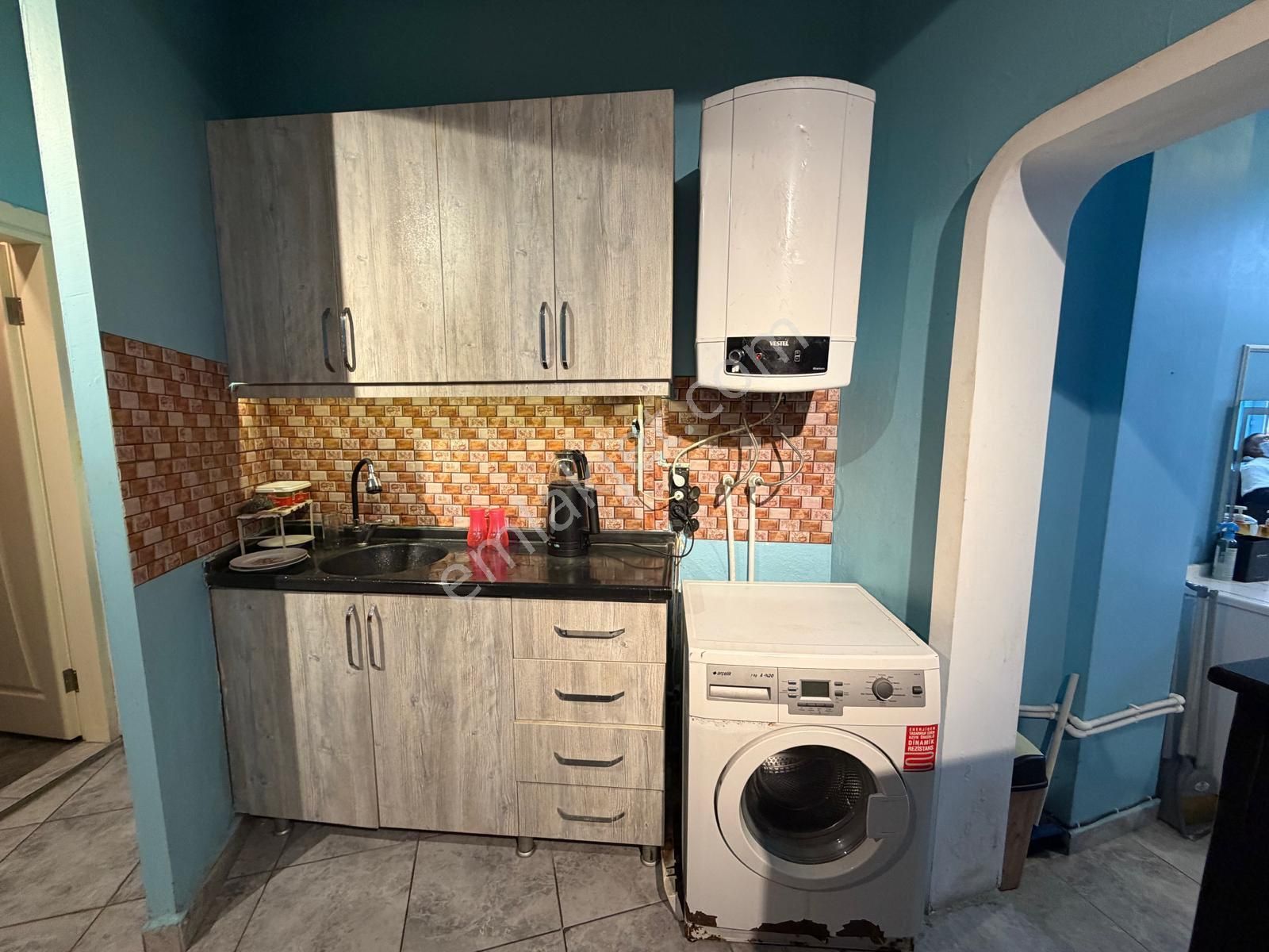 Hükümet Caddesine 20 Metre-işlek Lokasyonda-yatırımlık Dükkan - Görsel 8