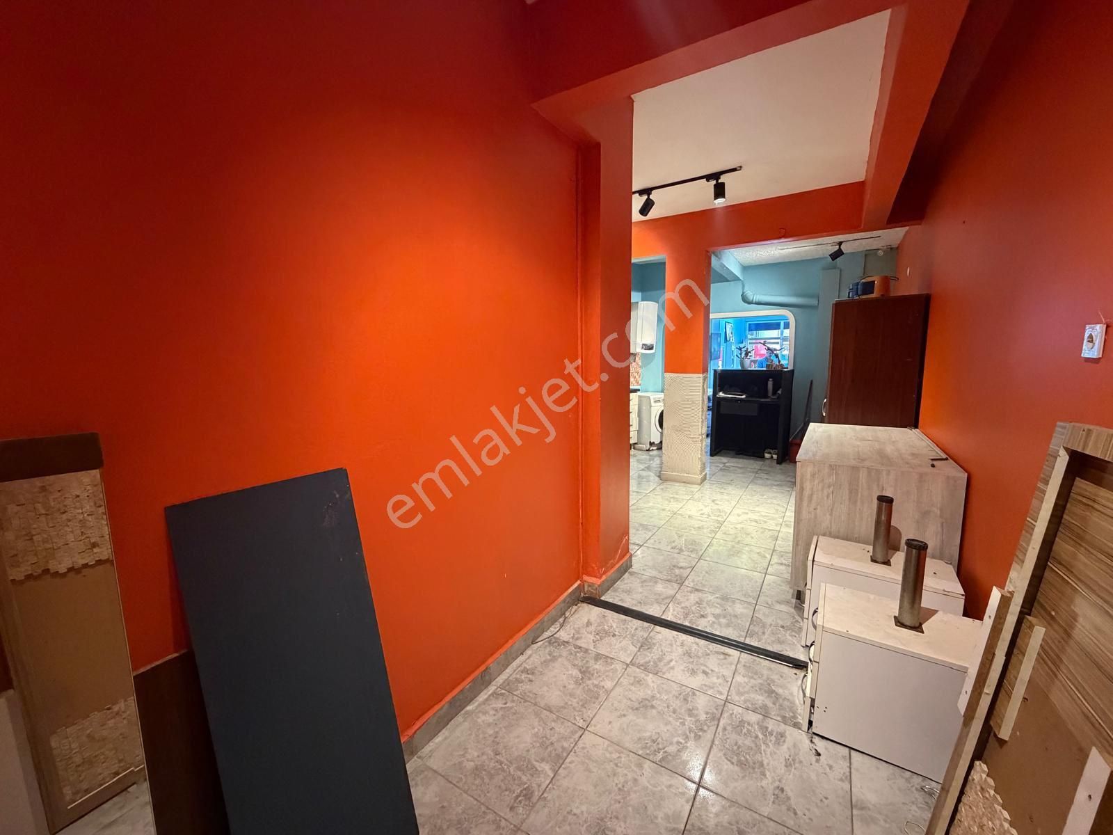 Hükümet Caddesine 20 Metre-işlek Lokasyonda-yatırımlık Dükkan - Görsel 15