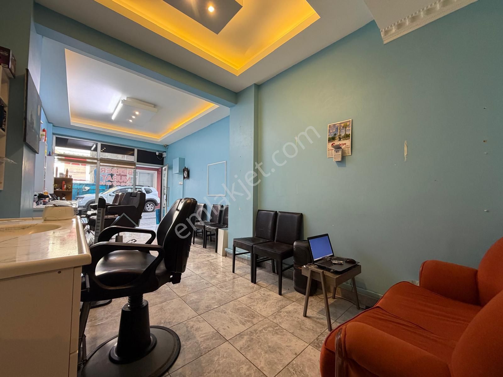 Hükümet Caddesine 20 Metre-işlek Lokasyonda-yatırımlık Dükkan - Görsel 6