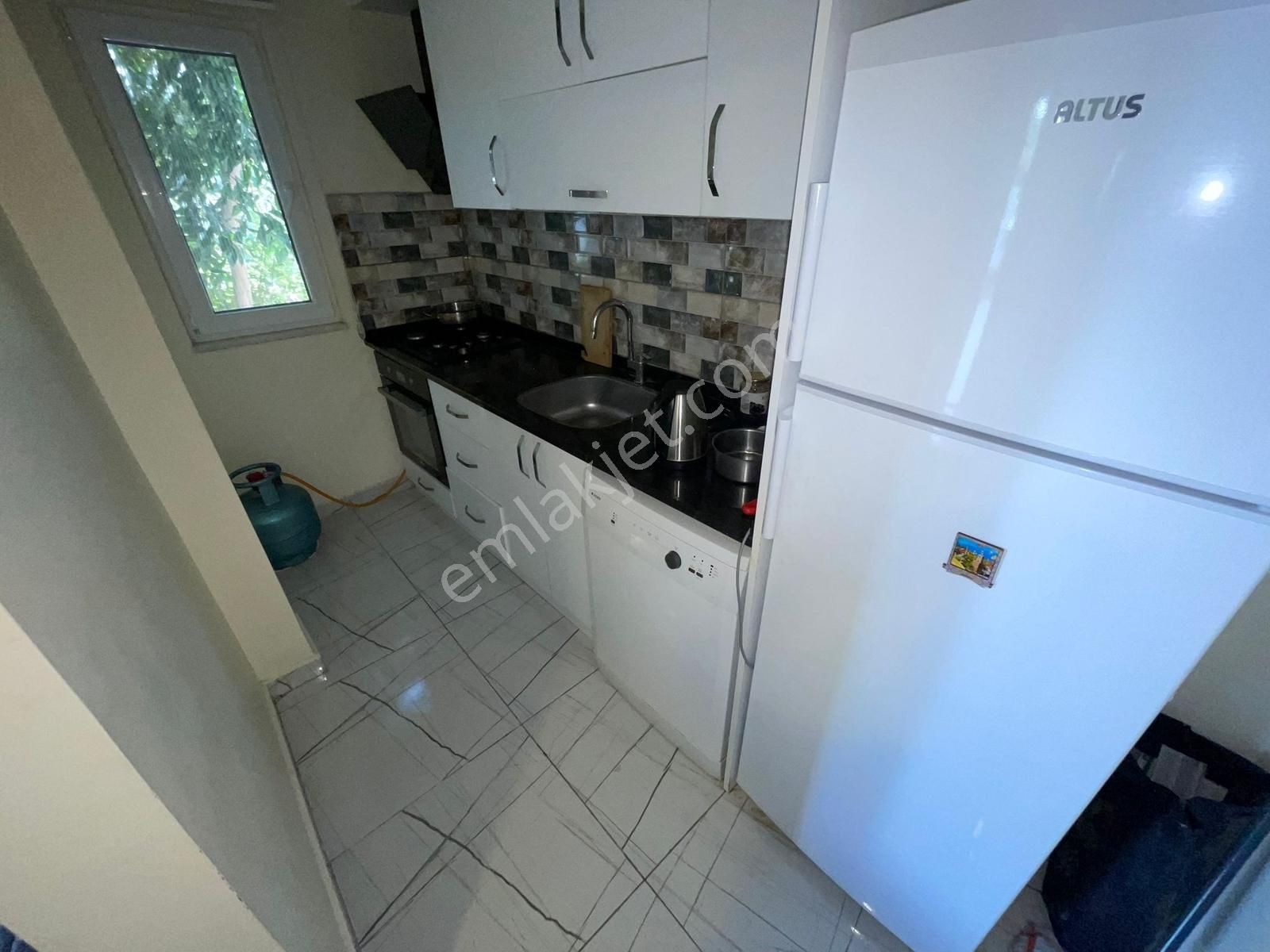 Yılın Son Fırsatı Kemer'de Denize 200m Satılık Villa - Görsel 21