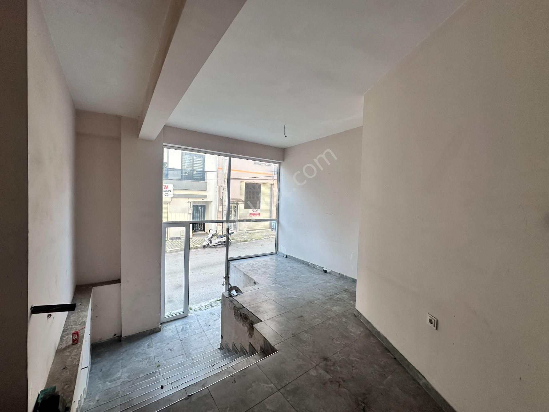Çalışkan__dan Karabağlar Aydın Mahallesi De Kiralık Dükkan - Görsel 5
