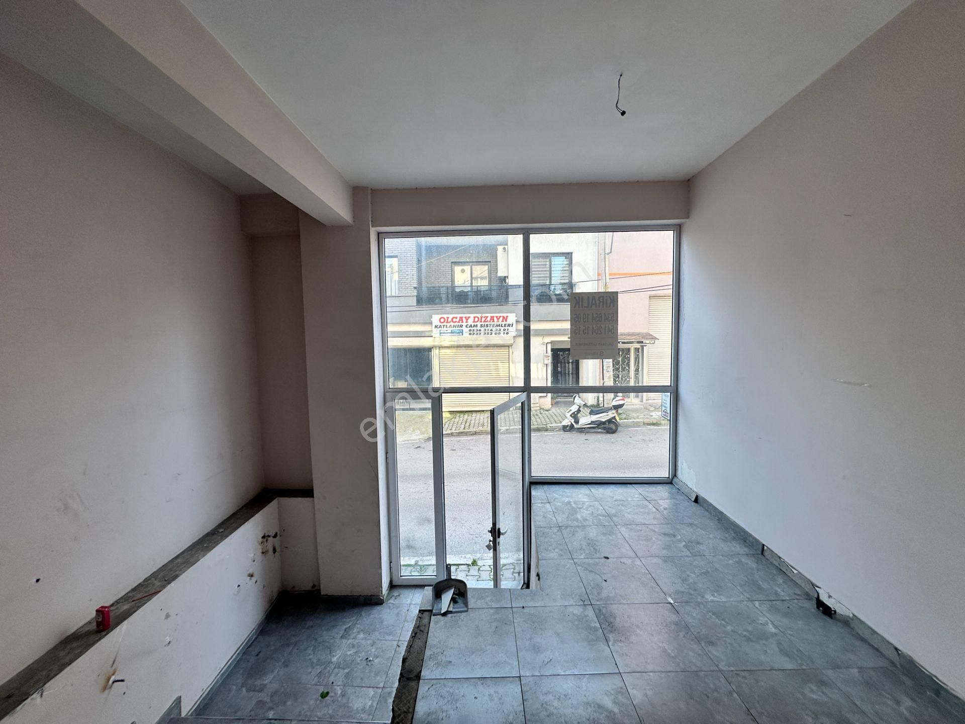 Çalışkan__dan Karabağlar Aydın Mahallesi De Kiralık Dükkan - Görsel 6