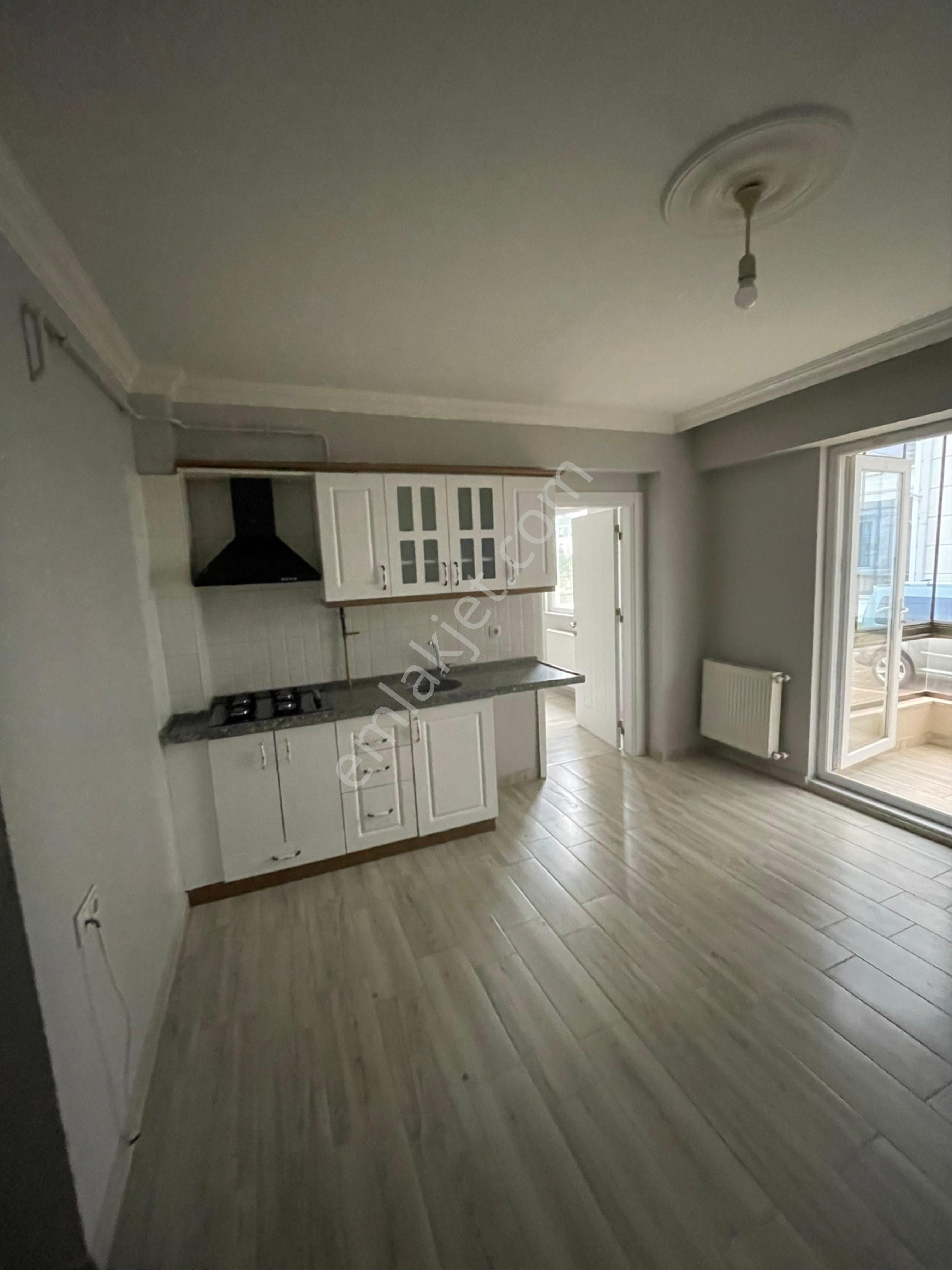 Emlakçe G Y M’den Hanlı Mahallesinde Kiralık 2+1 Daire - Görsel 6