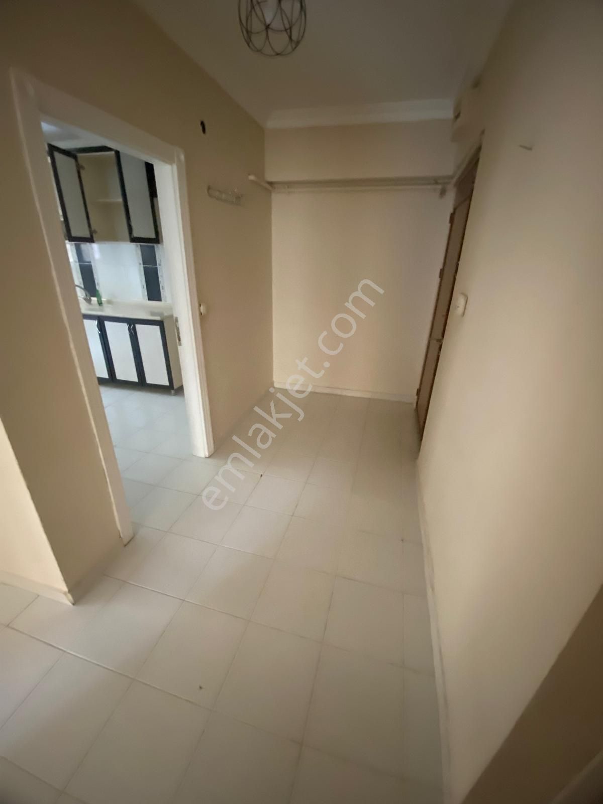 Alsancak Mahallesinde Ebeveyn Banyolu 3+1 Geniş Kullanışlı Bahçe Katı Satılık Daire - Görsel 33