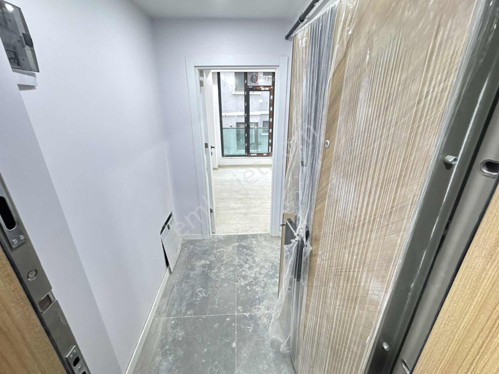 Talatpaşa Caddesi Üzerinde Yeni Binada Kiralık 1+1 Ofis Büro - Görsel 4
