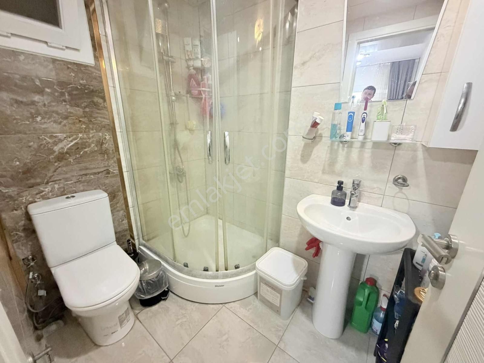 Site İçi 8 Yıllık Asansörlü Otoparklı 2+1 110 M2 Arakat Daire - Görsel 23