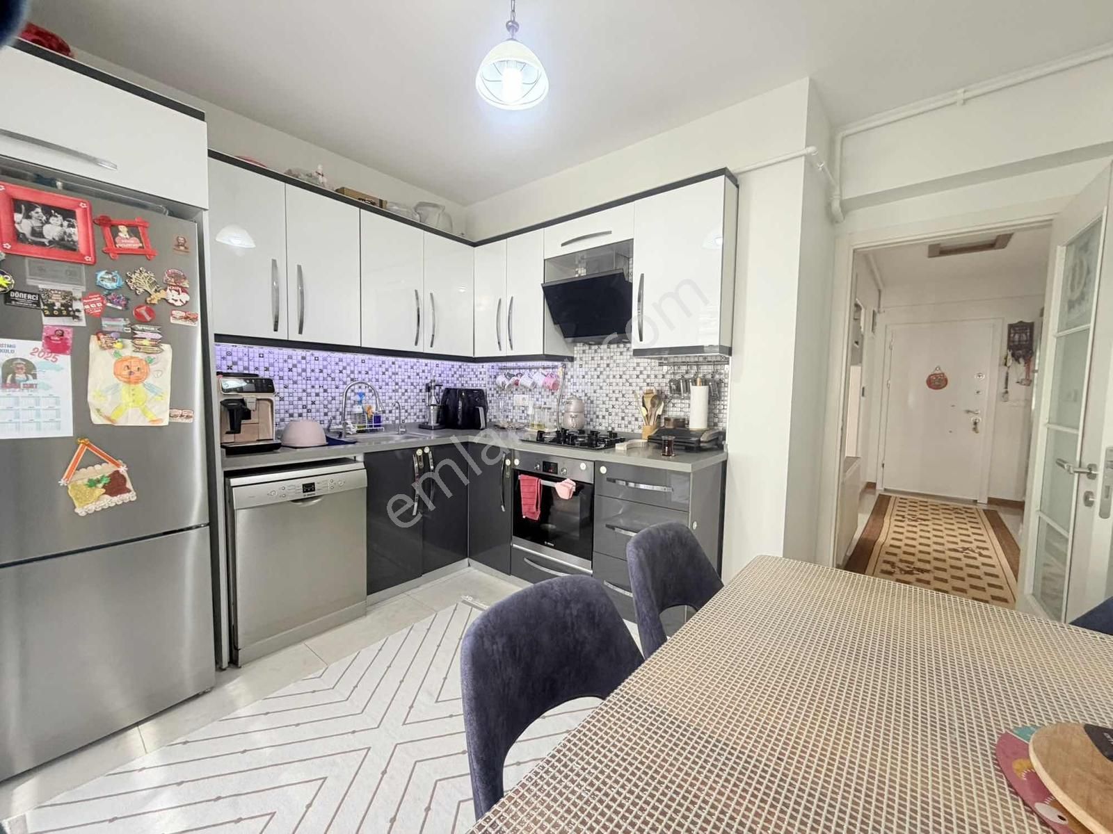 Site İçi 8 Yıllık Asansörlü Otoparklı 2+1 110 M2 Arakat Daire - Görsel 6