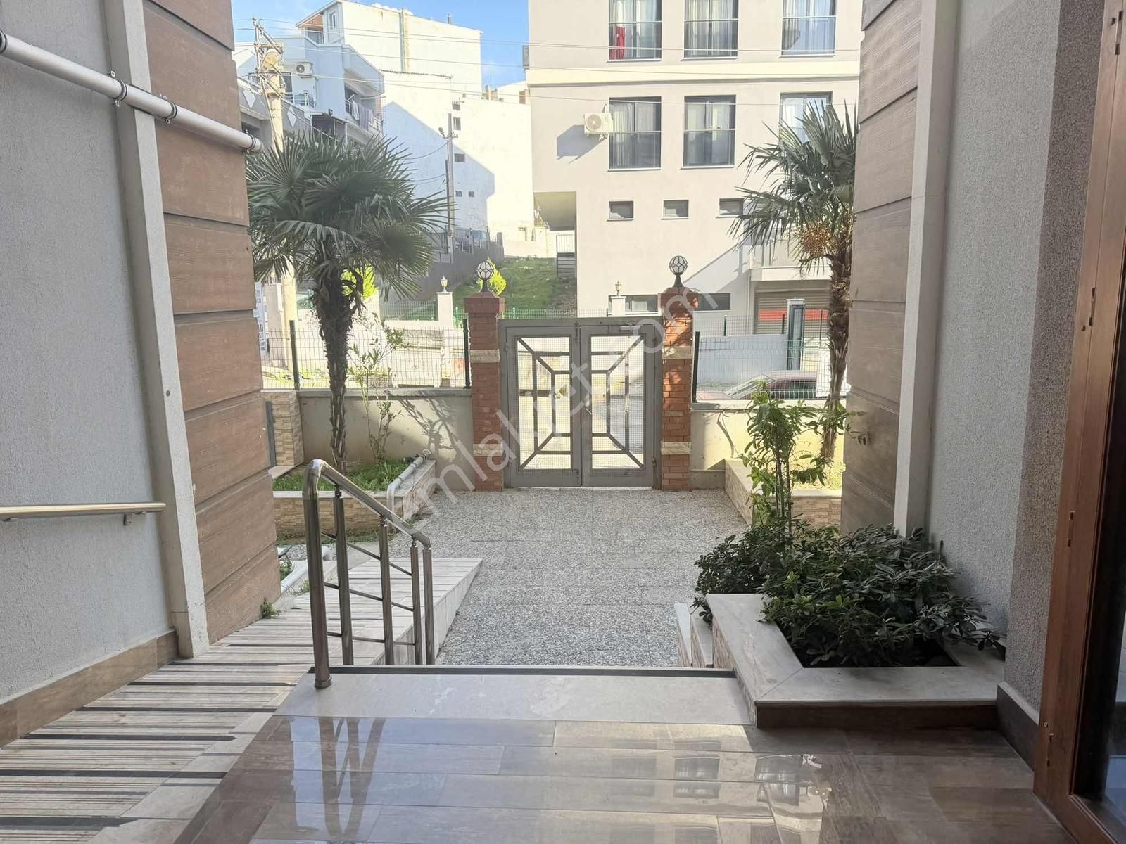 Site İçi 8 Yıllık Asansörlü Otoparklı 2+1 110 M2 Arakat Daire - Görsel 28