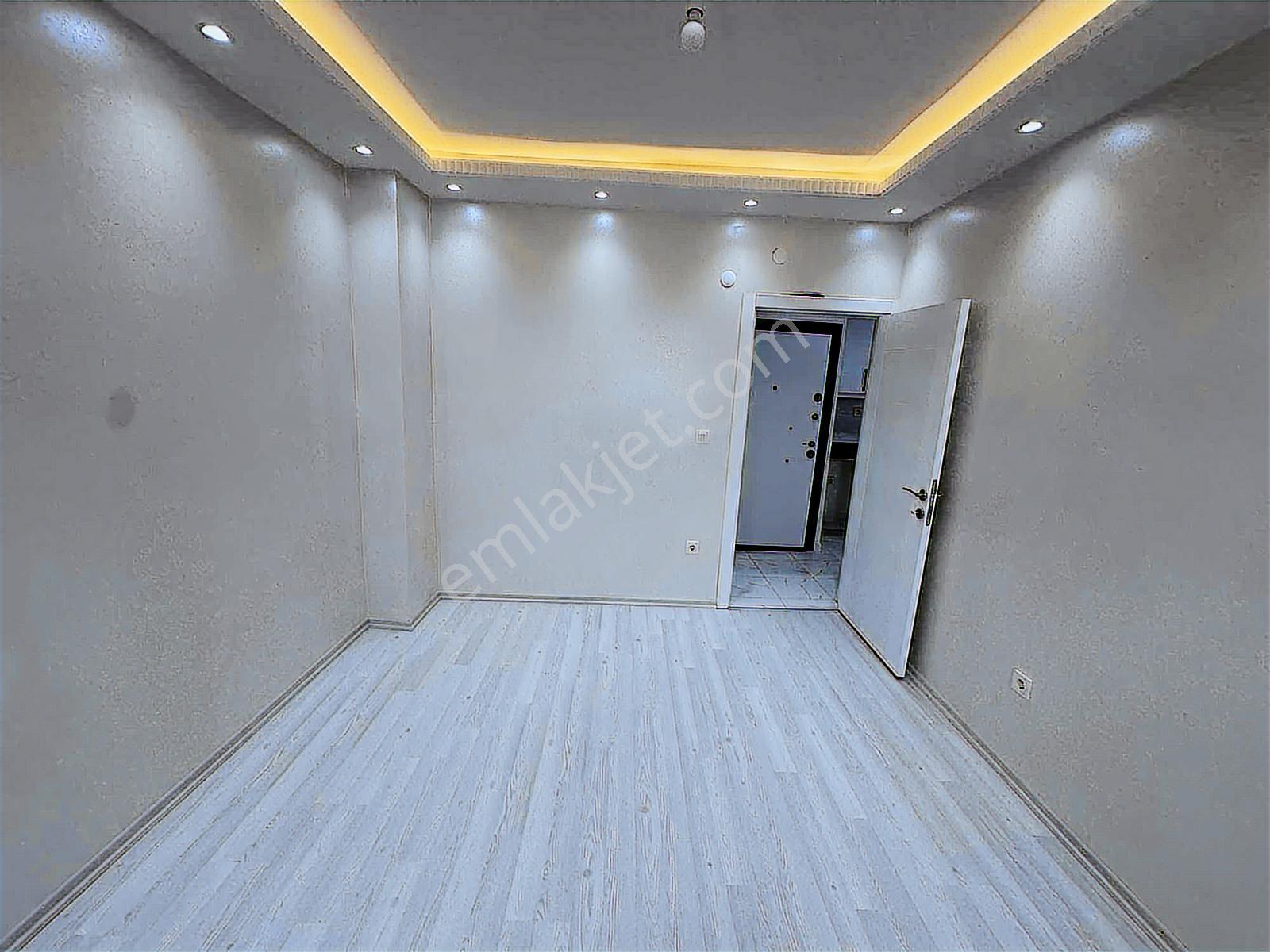 Hürriyetcemilbengücaddesinde Metro Dibinde32binkiracısatılık1+1 - Görsel 14