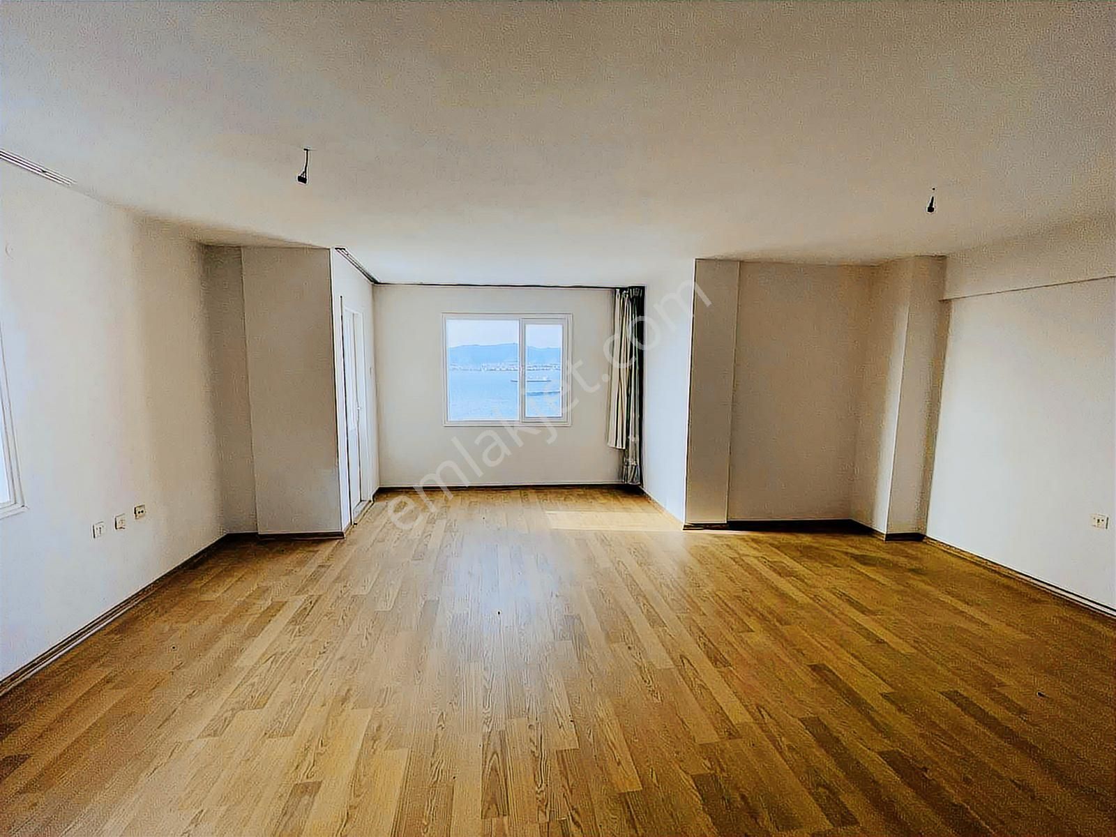 Şehit Nihat Bey Leb-i Derya Manzaralı 3+1 130 M2 Arakat - Görsel 4