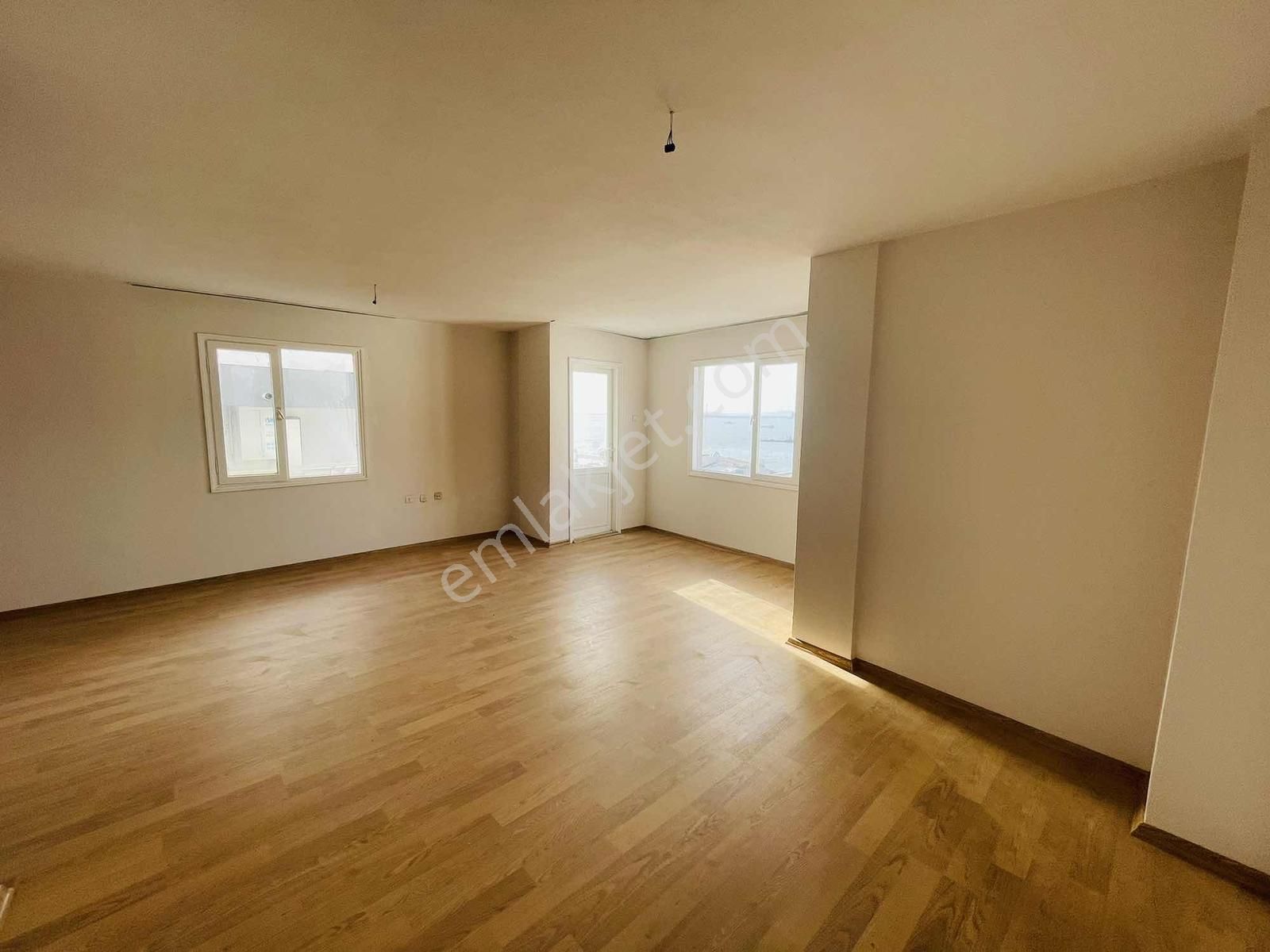 Şehit Nihat Bey Leb-i Derya Manzaralı 3+1 130 M2 Arakat - Görsel 13