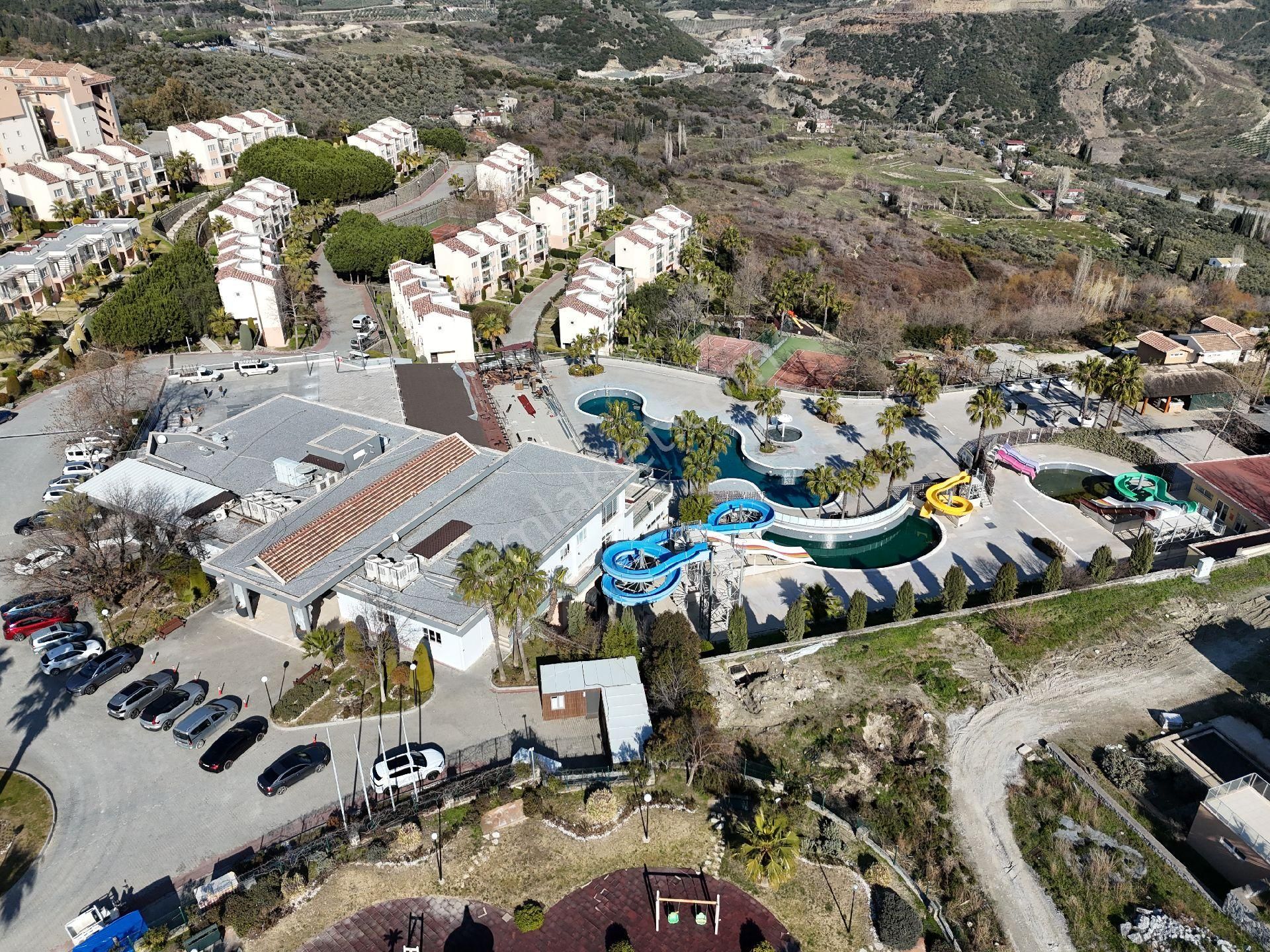 Golf Resort'te Deniz Manzaralı Full Eşyalı Sitenin En Güzel Konumunda 2+1 - Görsel 10