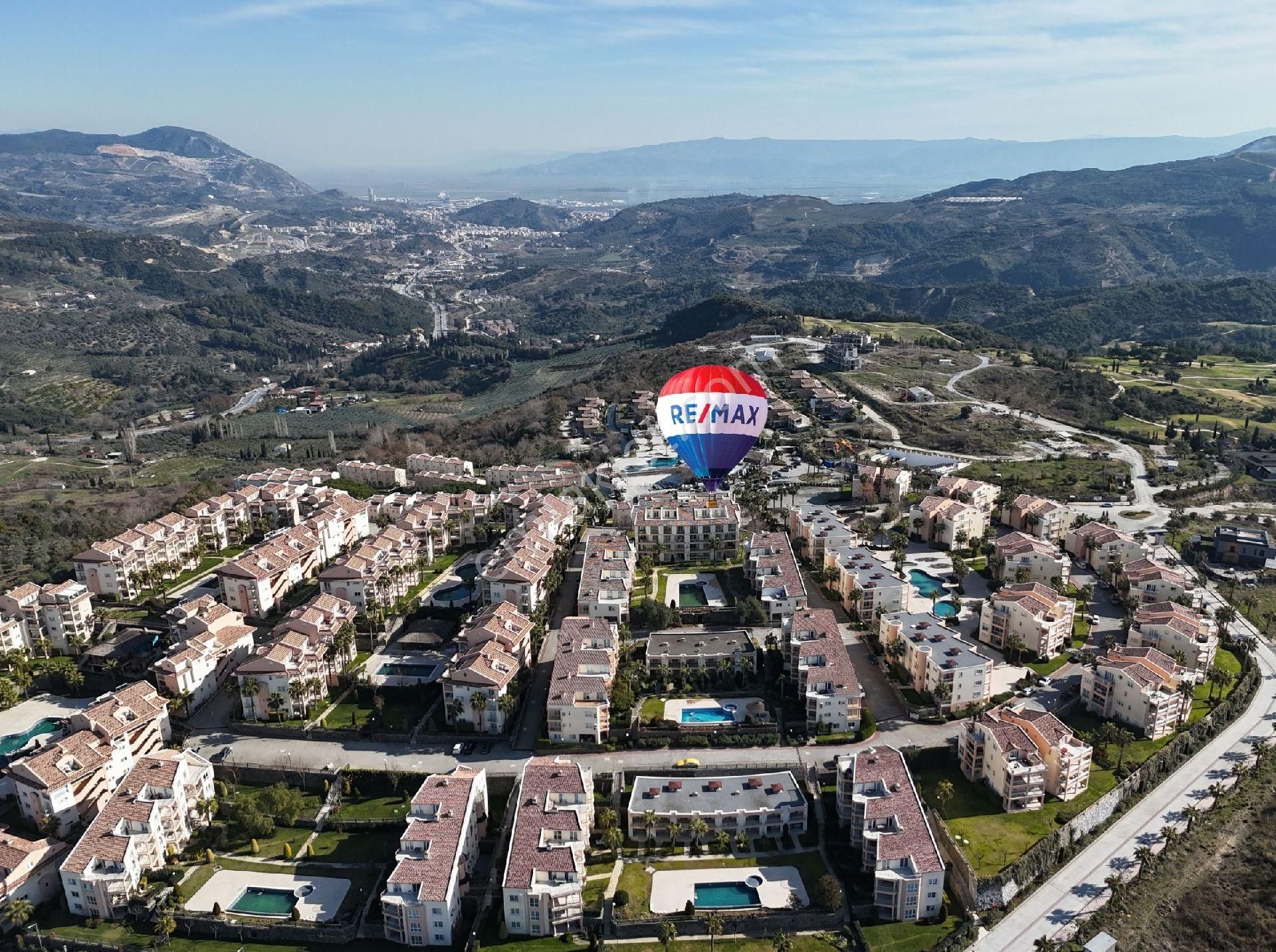 Golf Resort'te Deniz Manzaralı Full Eşyalı Sitenin En Güzel Konumunda 2+1 - Görsel 3