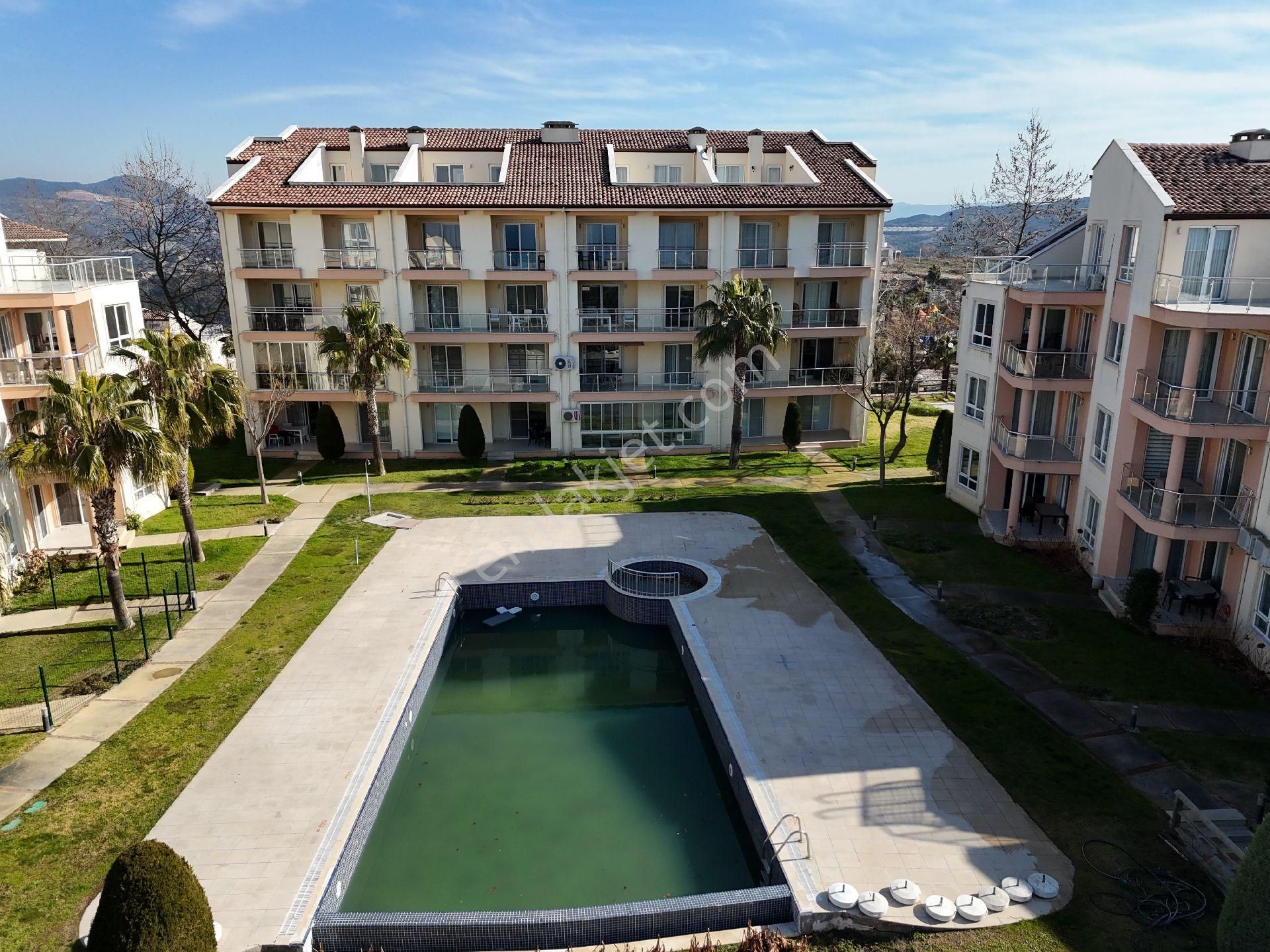 Golf Resort'te Deniz Manzaralı Full Eşyalı Sitenin En Güzel Konumunda 2+1 - Görsel 14