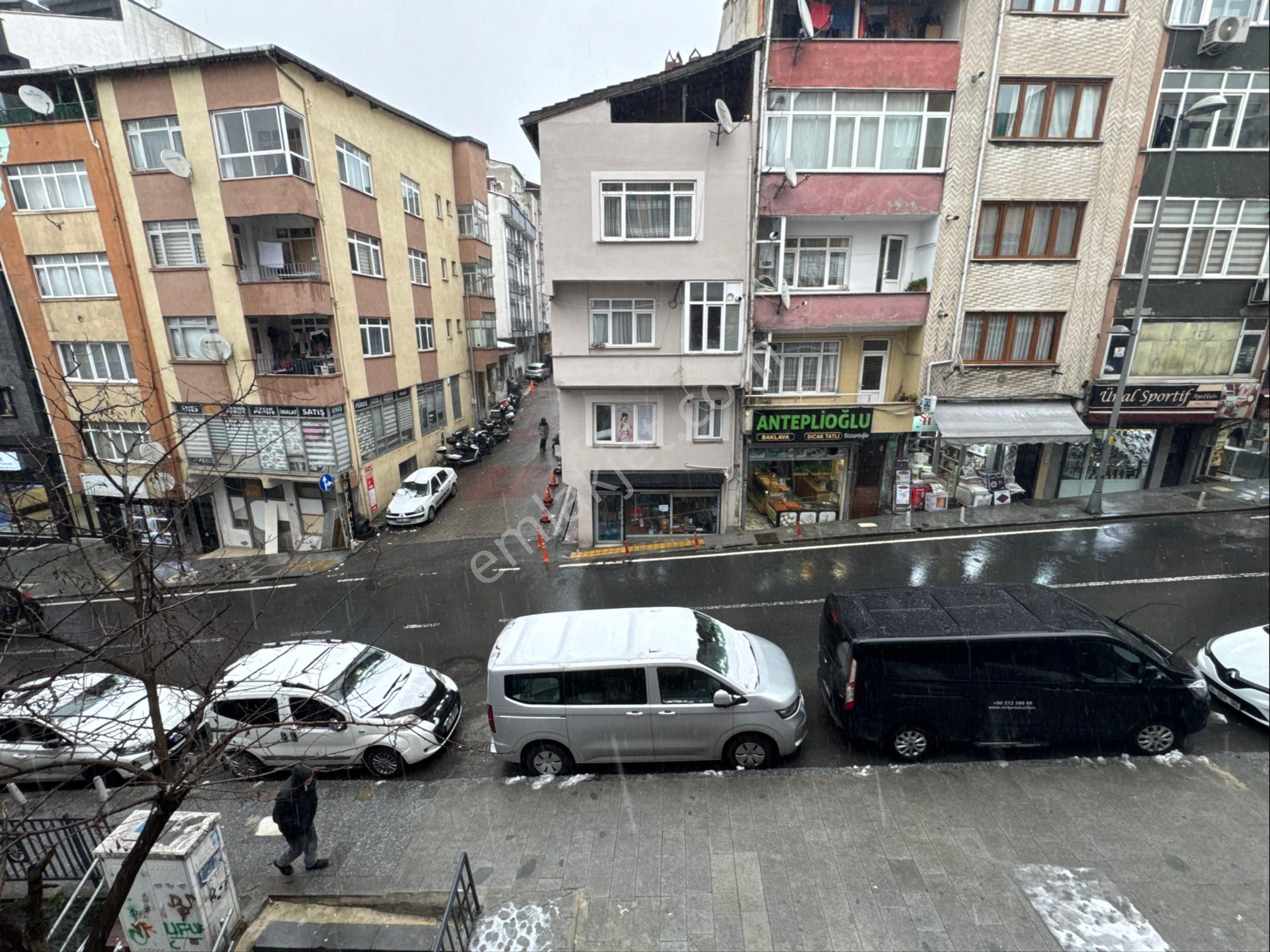 Kağıthane Talatpaşa Caddesi Üzerinde Yeni Binada Kiralık 1+1 Daire - Görsel 16