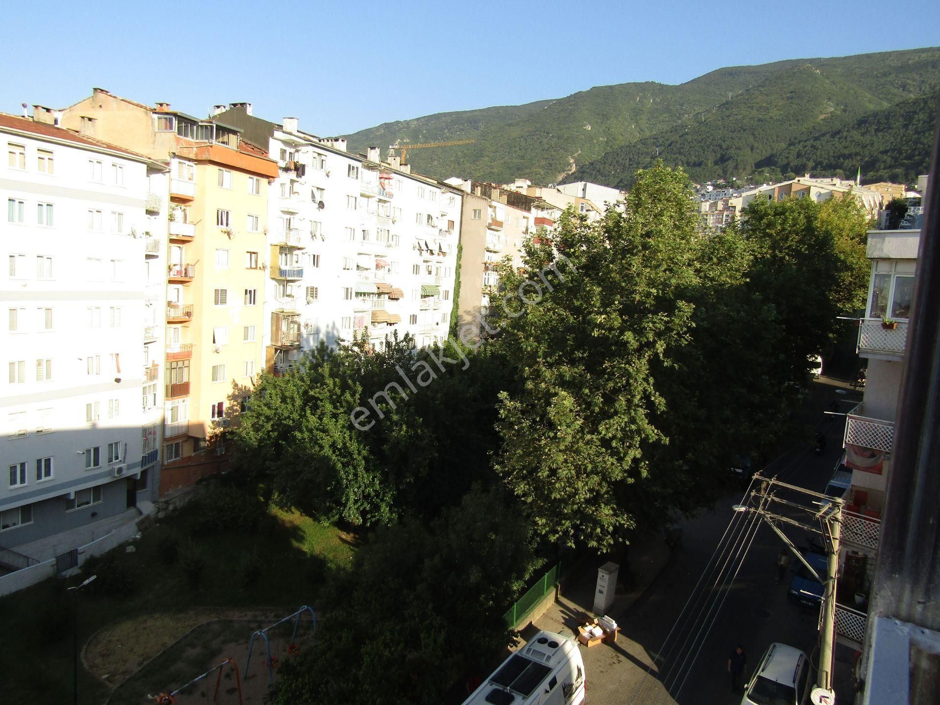 Yıldırımumurbey Çimencd 2+1 120m2 5.kat(içi Yapılı,ankastre Mutfaklı) Kiralık Daire - Görsel 17