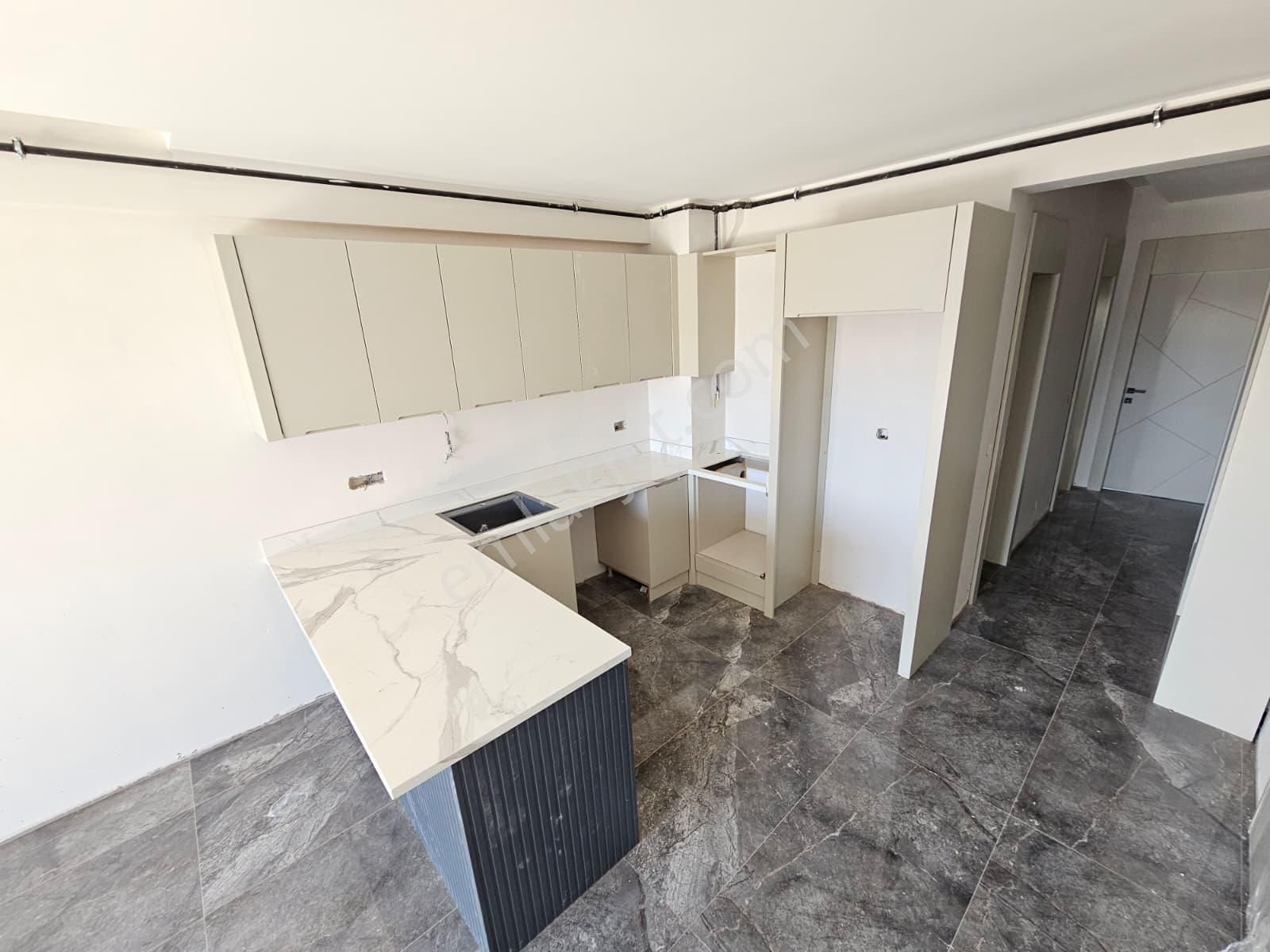 Denizli Çakmak Mahallesinde Önü Açık Satılık 2+1 Suit Daireler - Görsel 12