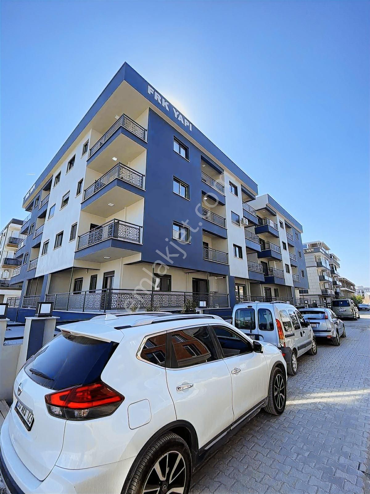 Seyrek'te Yeni Binada Kombili Eşyalı Kiralık 1+1 - Görsel 2