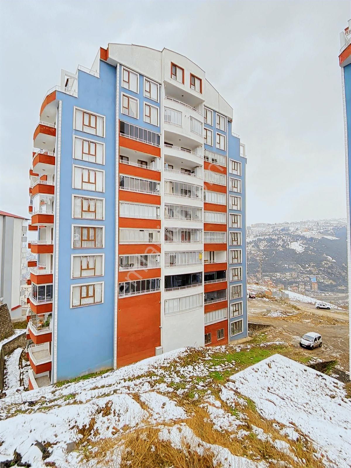 Trabzonda Fırsat Eşyalı Yeni Daire - Görsel 2