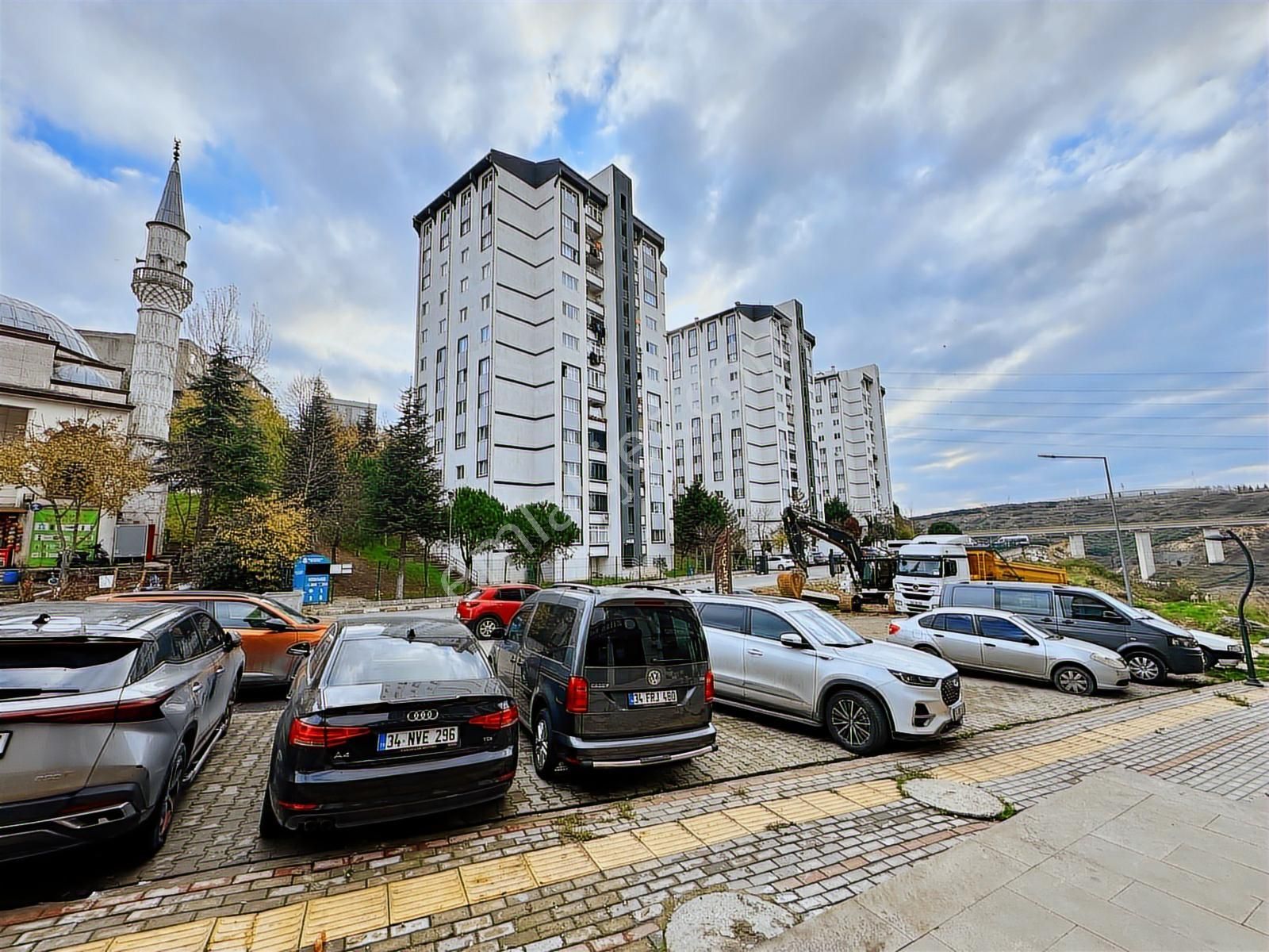Remax'tan Toki Ayazma Sitesi Girişi Harika Kiralık Dükkan - Görsel 21