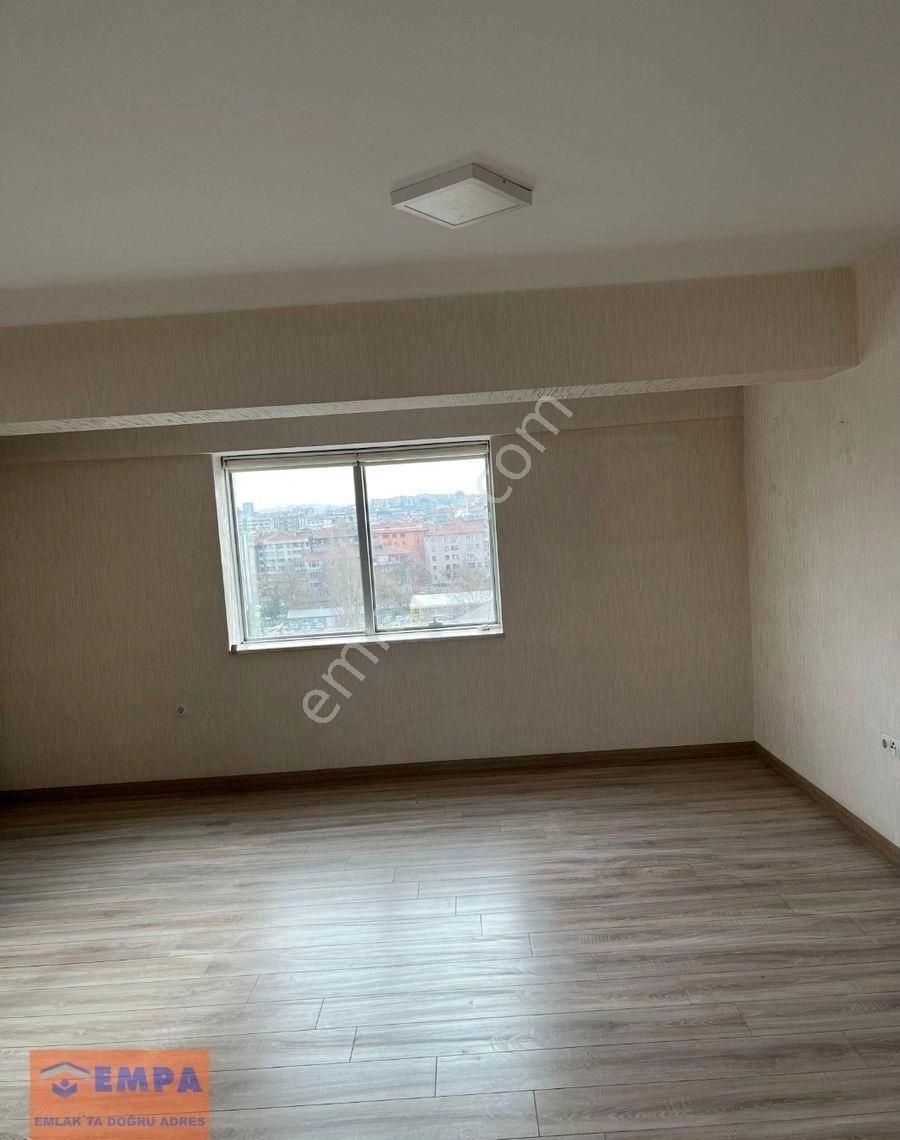 Gazi İş Merkezinde 2+1 Büyük Ofis-kapalı Otoparklı-prestijli - Görsel 13