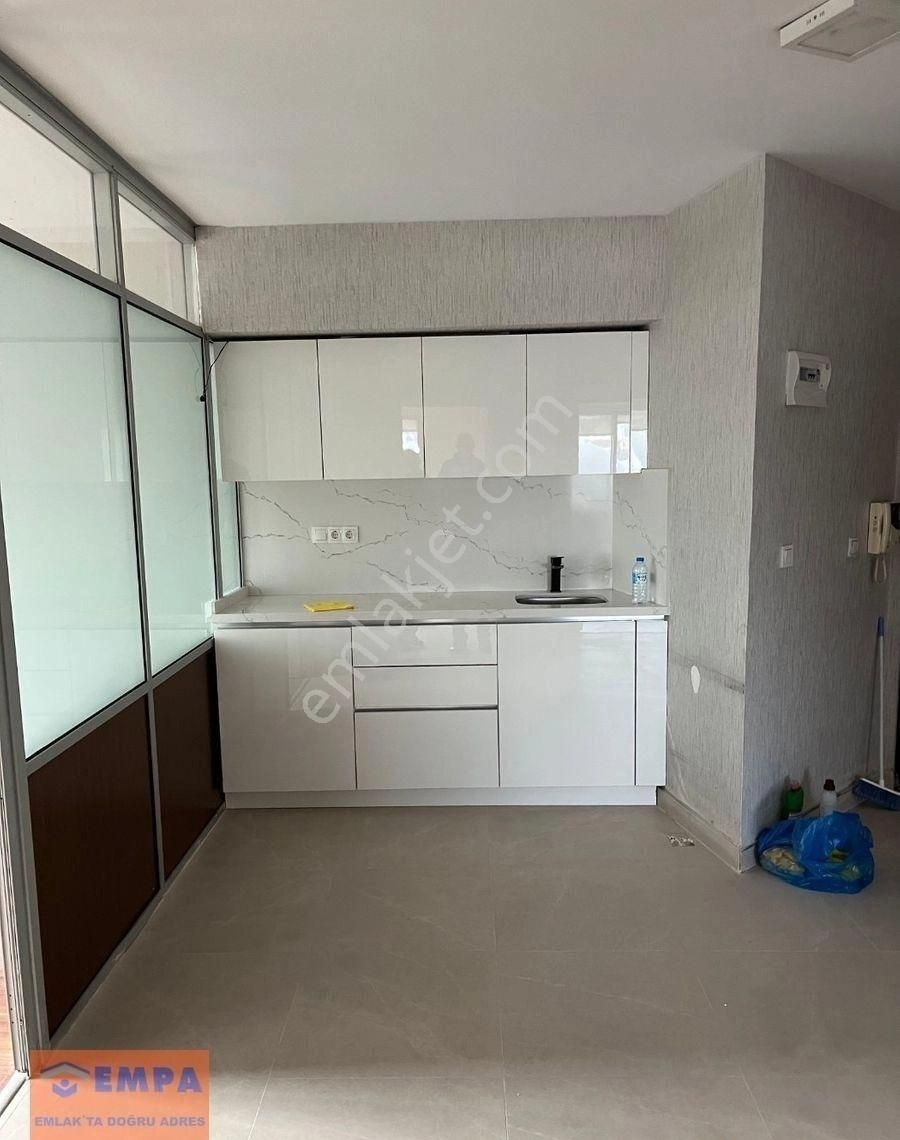 Gazi İş Merkezinde 2+1 Büyük Ofis-kapalı Otoparklı-prestijli - Görsel 8