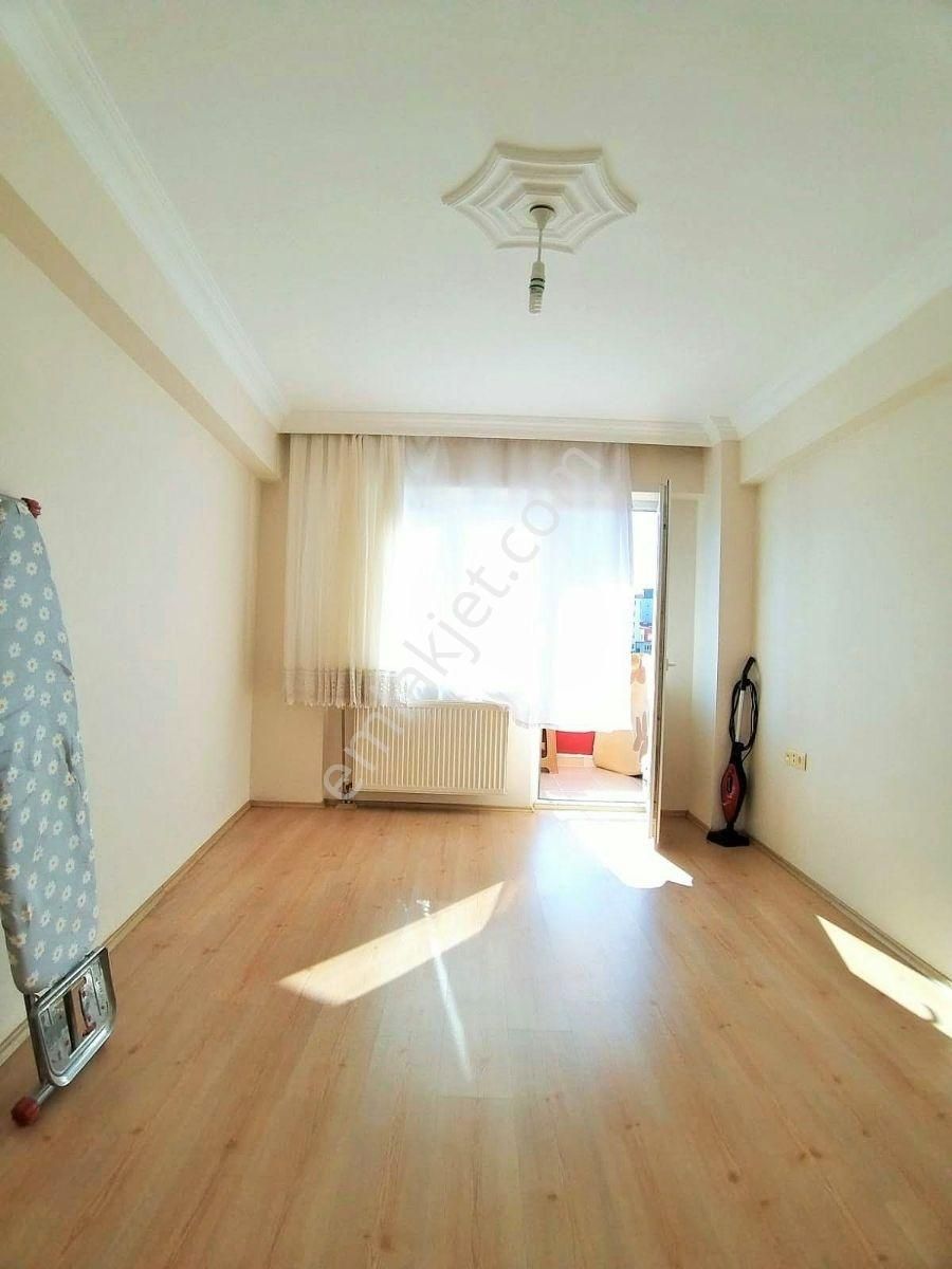 Agm Den Nusratiye Mahallesinde 2+1 Eşyalı Kiracılı Ara Kat Daire - Görsel 15