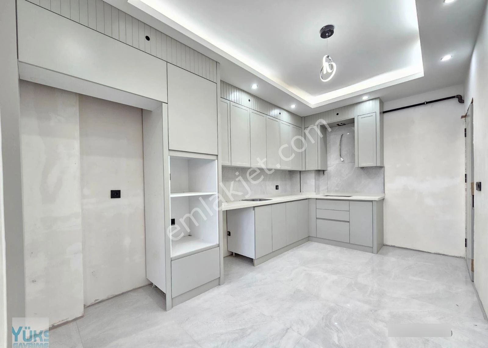Denizli Şemikler De 2+1 120 M2 Naz Bayrağa Yakın Satılık Daireler