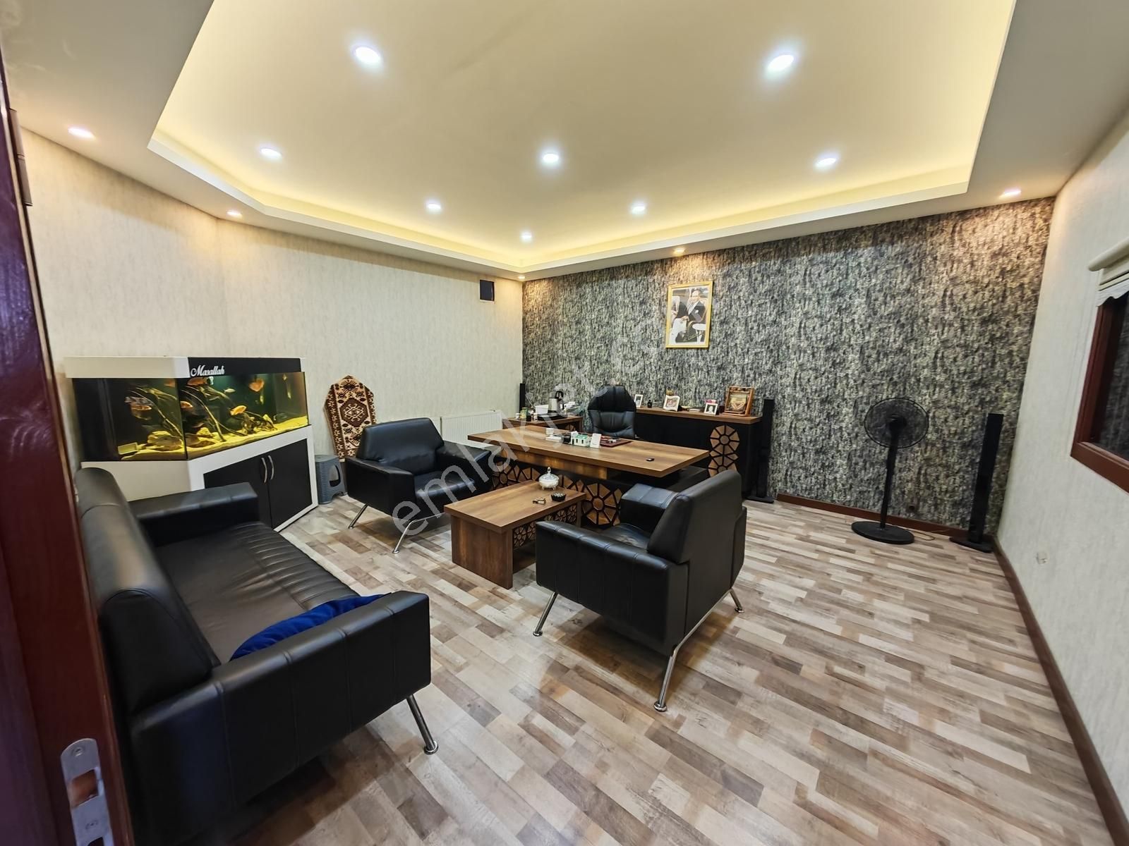 Özkır*emlak'tan*fırsat*yatırımlık*her*işe*uygun*cadde*üzeri*240m - Görsel 2