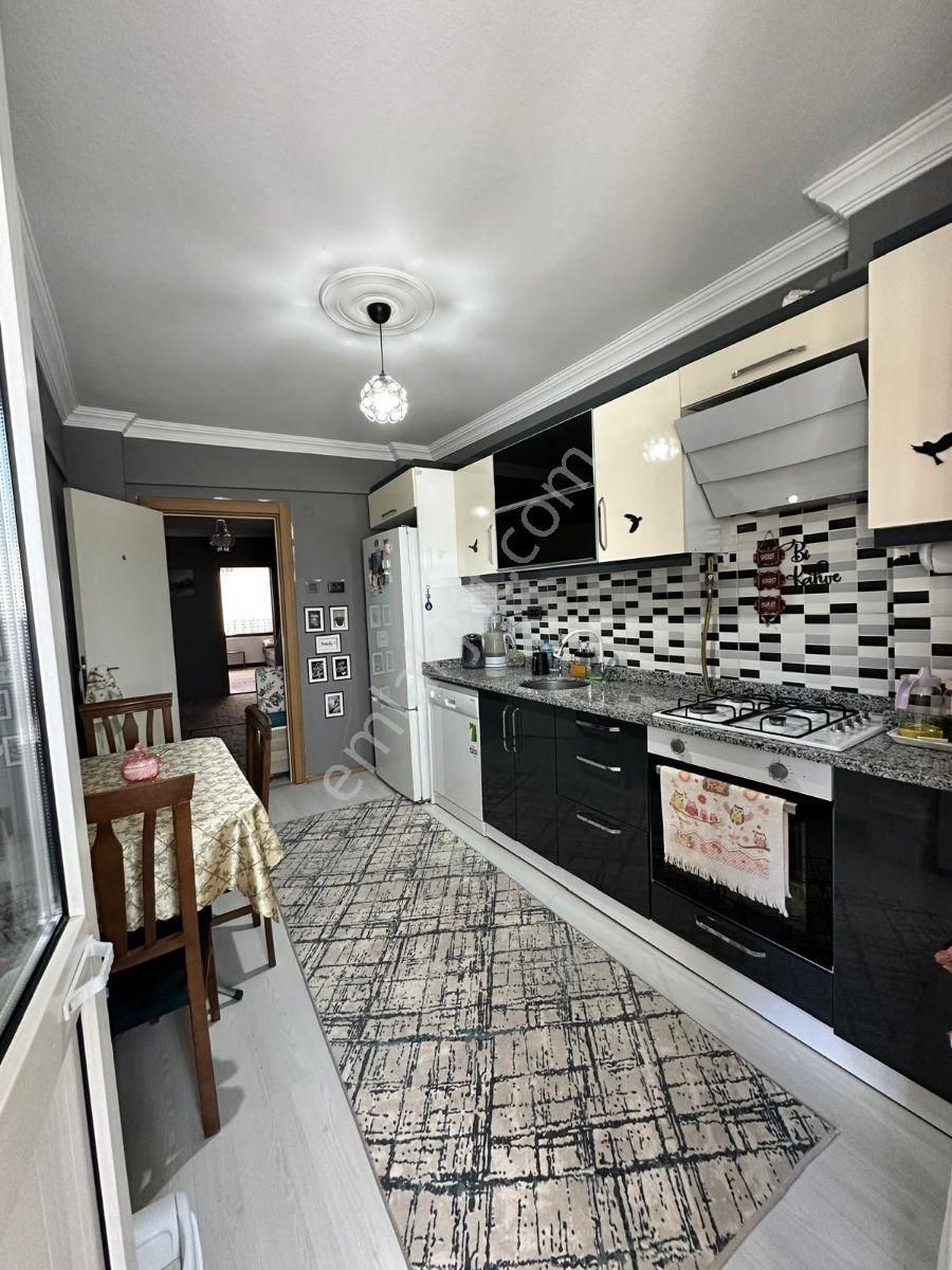 Şeyhsinan Mahallesinde Kiracılı Yatırımlık 3+1 Daire Fırsatııı