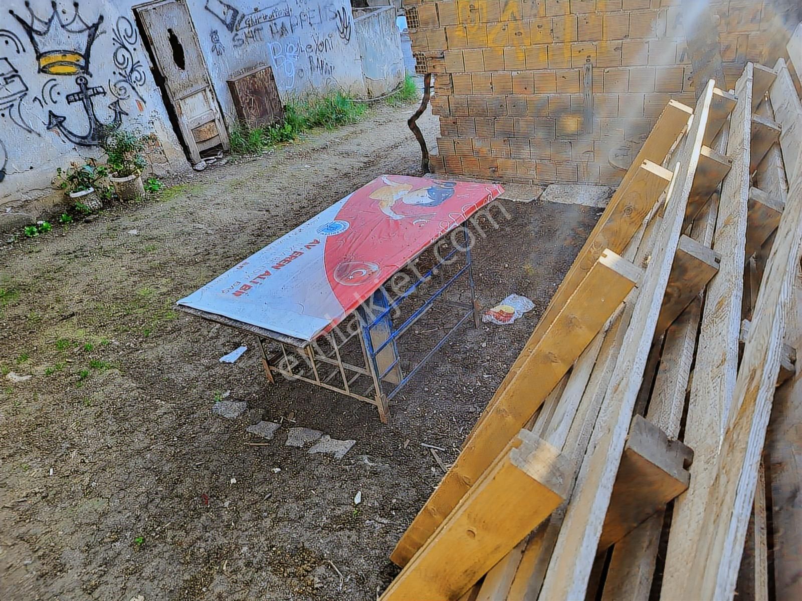 Koru Emlak'tan Satılık 87m Konut İmarlı Arsa Takasa Uygun - Görsel 4