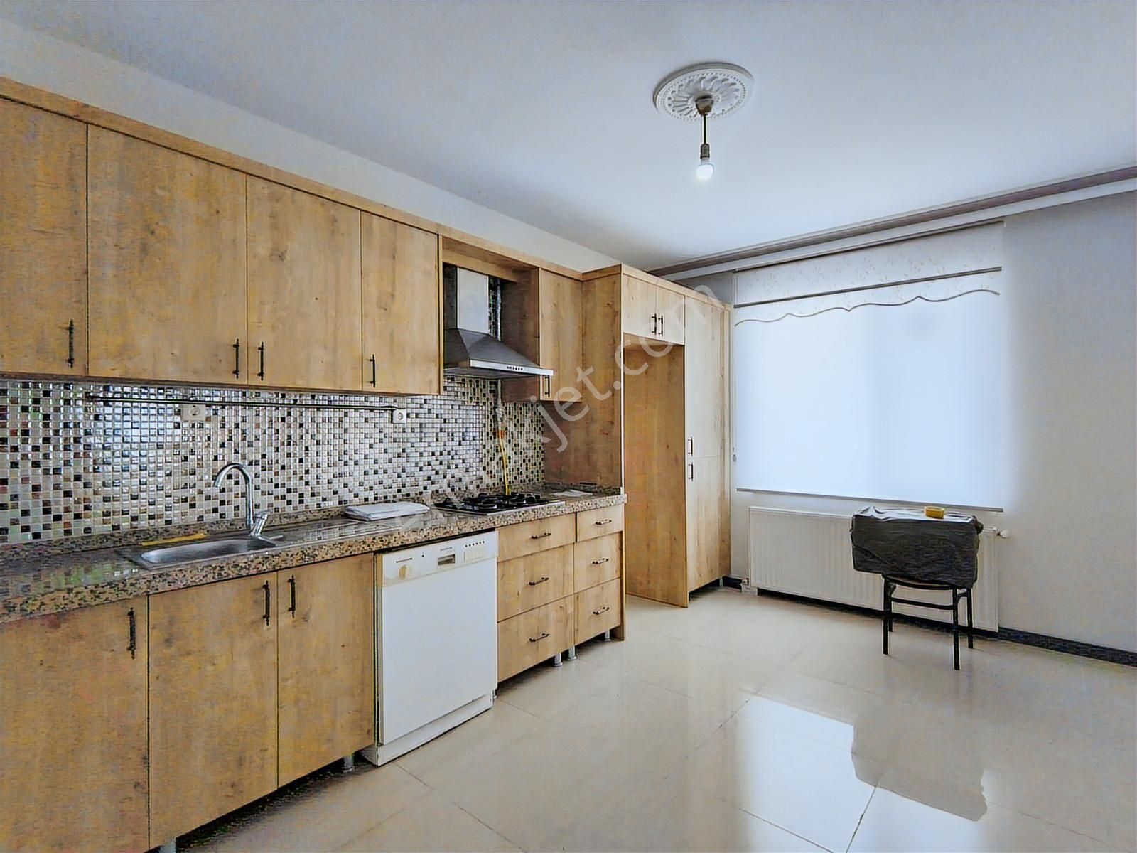 Hasköy'de Meşe Tesisleri Yanında Hasevler Sitesinde Satılık 2+1 - Görsel 5