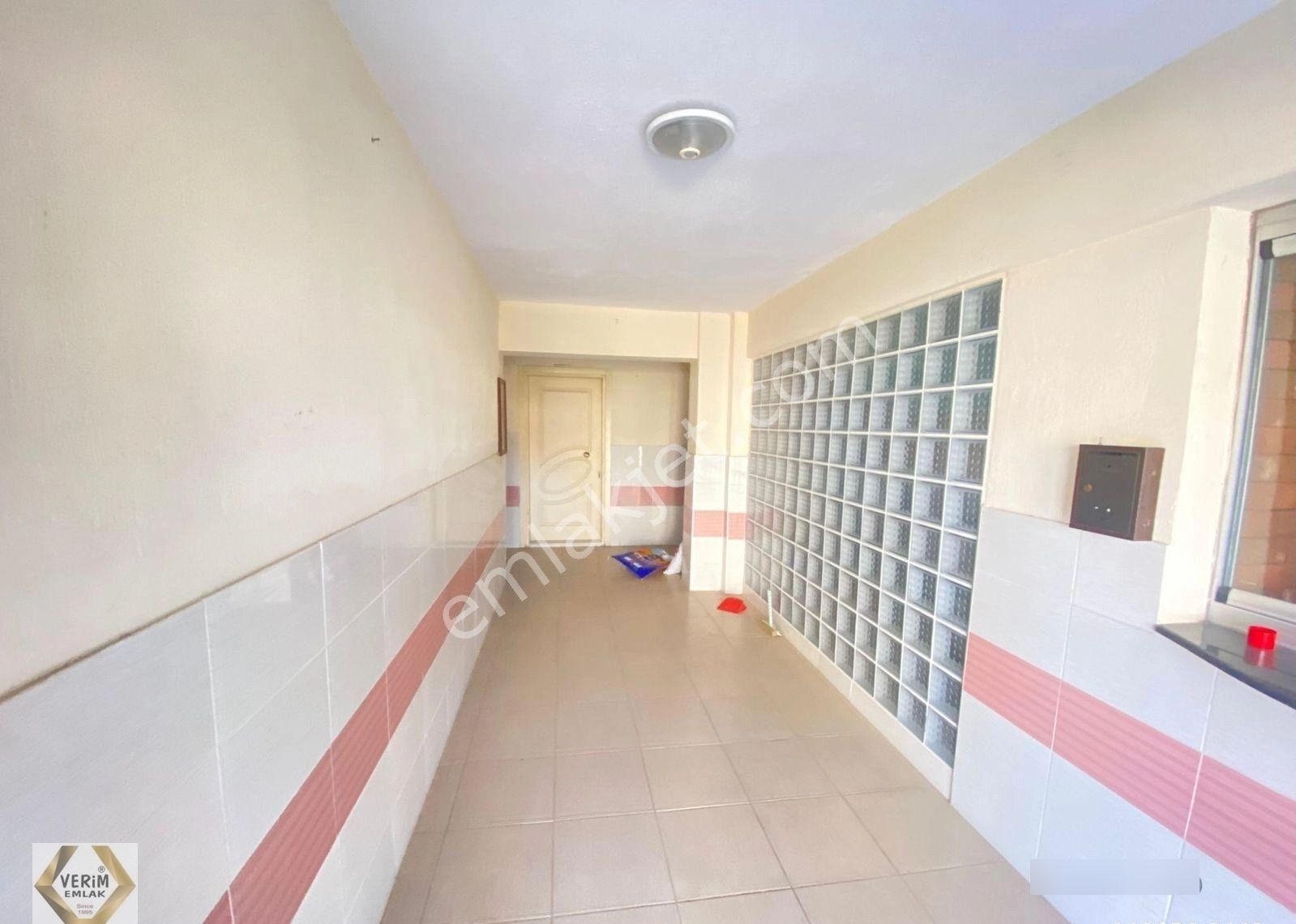 Ürkmezde Denize 50m Merkezi Lokasyonda Satılık 1+1 Daireler - Görsel 12