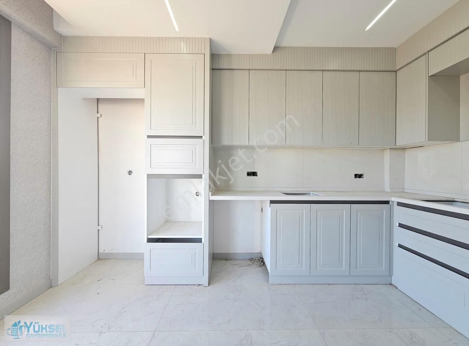 Yüksel Gayrimenkulden Caddeye Yakın Lüks Satılık Fırsat Daireler - Görsel 22