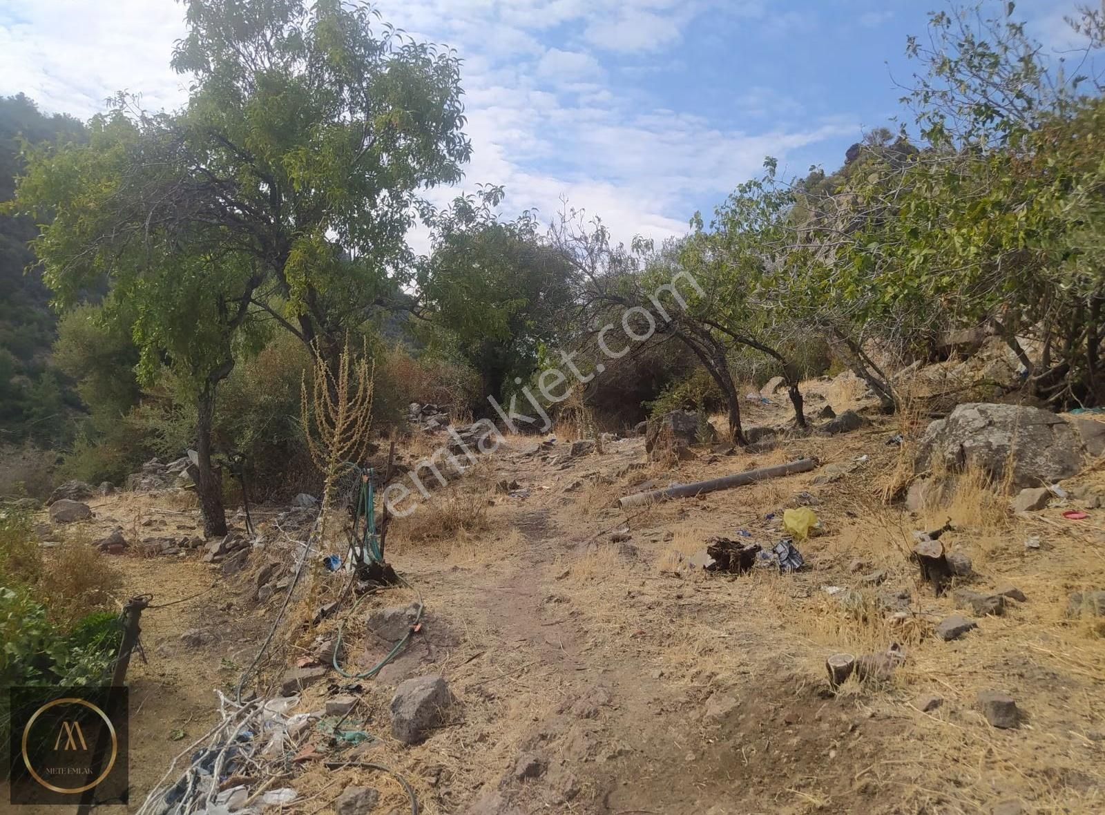 Şehzadeler Kale Köy'de Satılık Müstakil Evli Arsa - Görsel 14