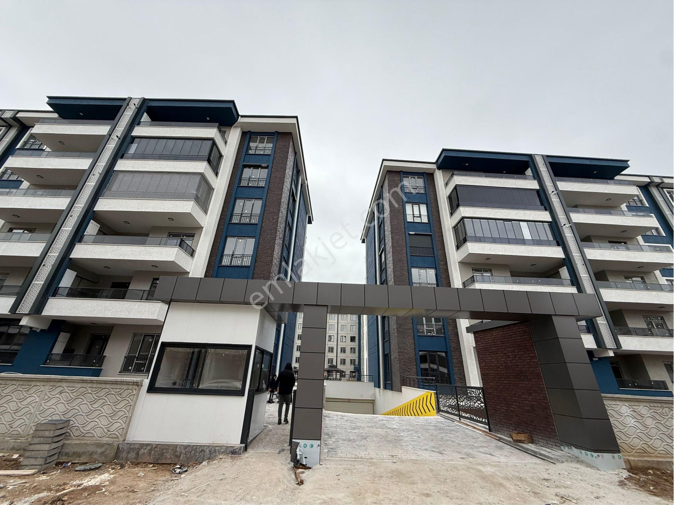 Adliye Yakını Lüks 3+1 !!!!