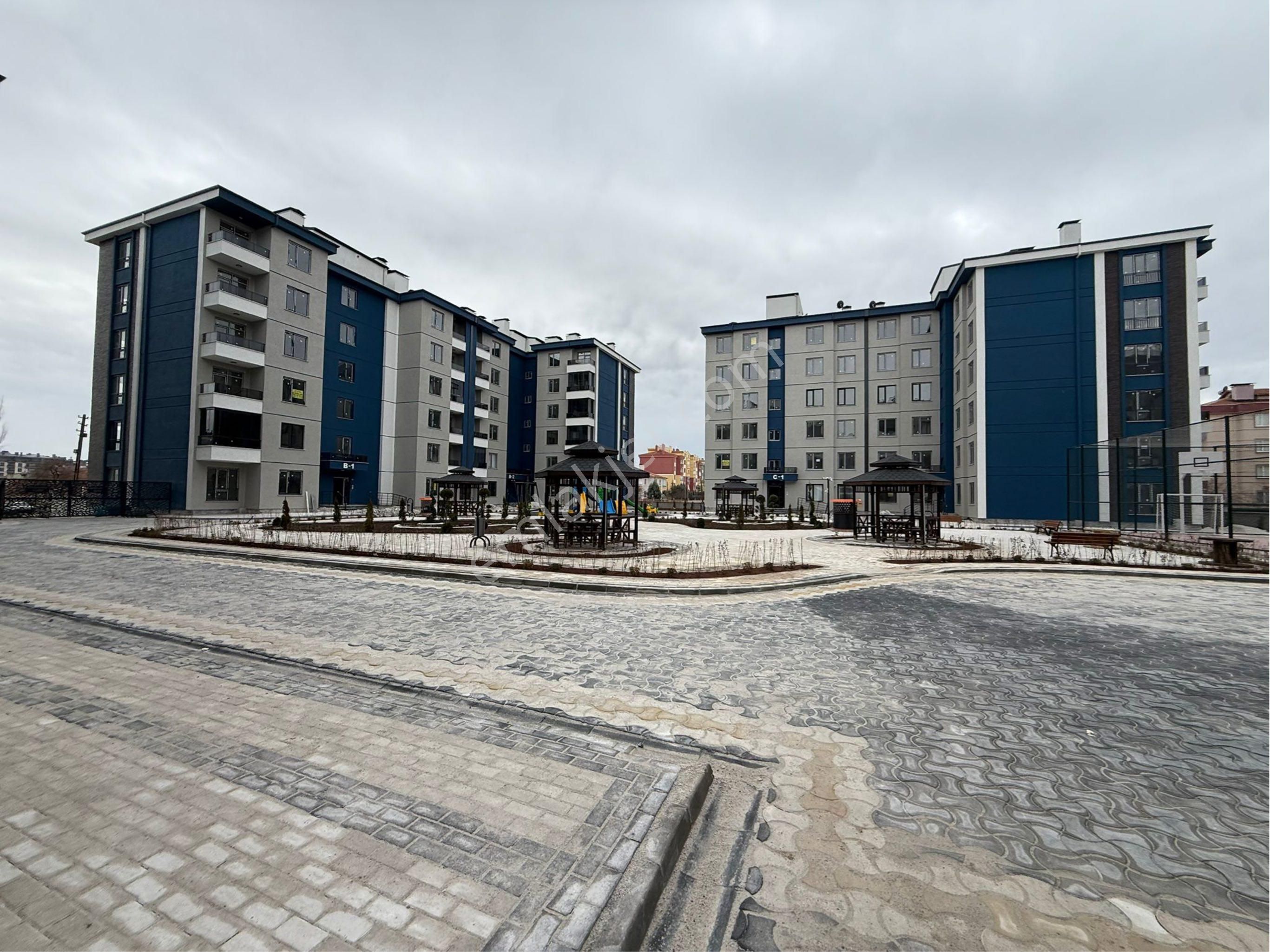 Adliye Yakını Lüks 3+1 !!!! - Görsel 2