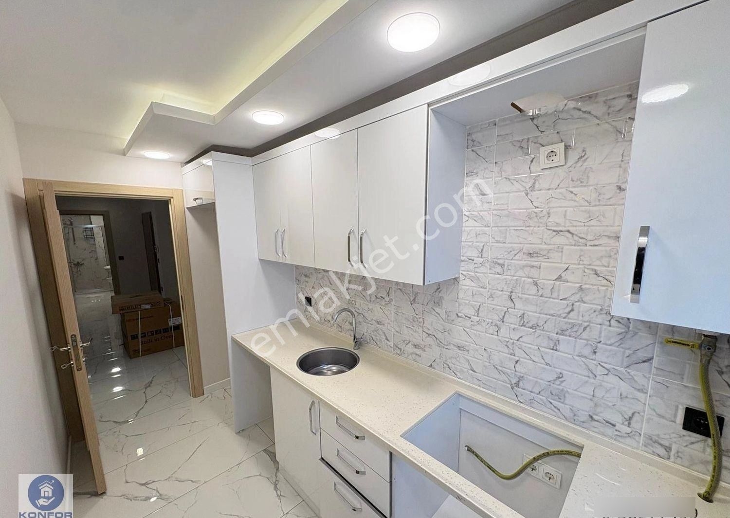 █ Konfor █ Küçükyalı'da Metroya Yakın Geniş Ve Lüks Sıfır 2+1