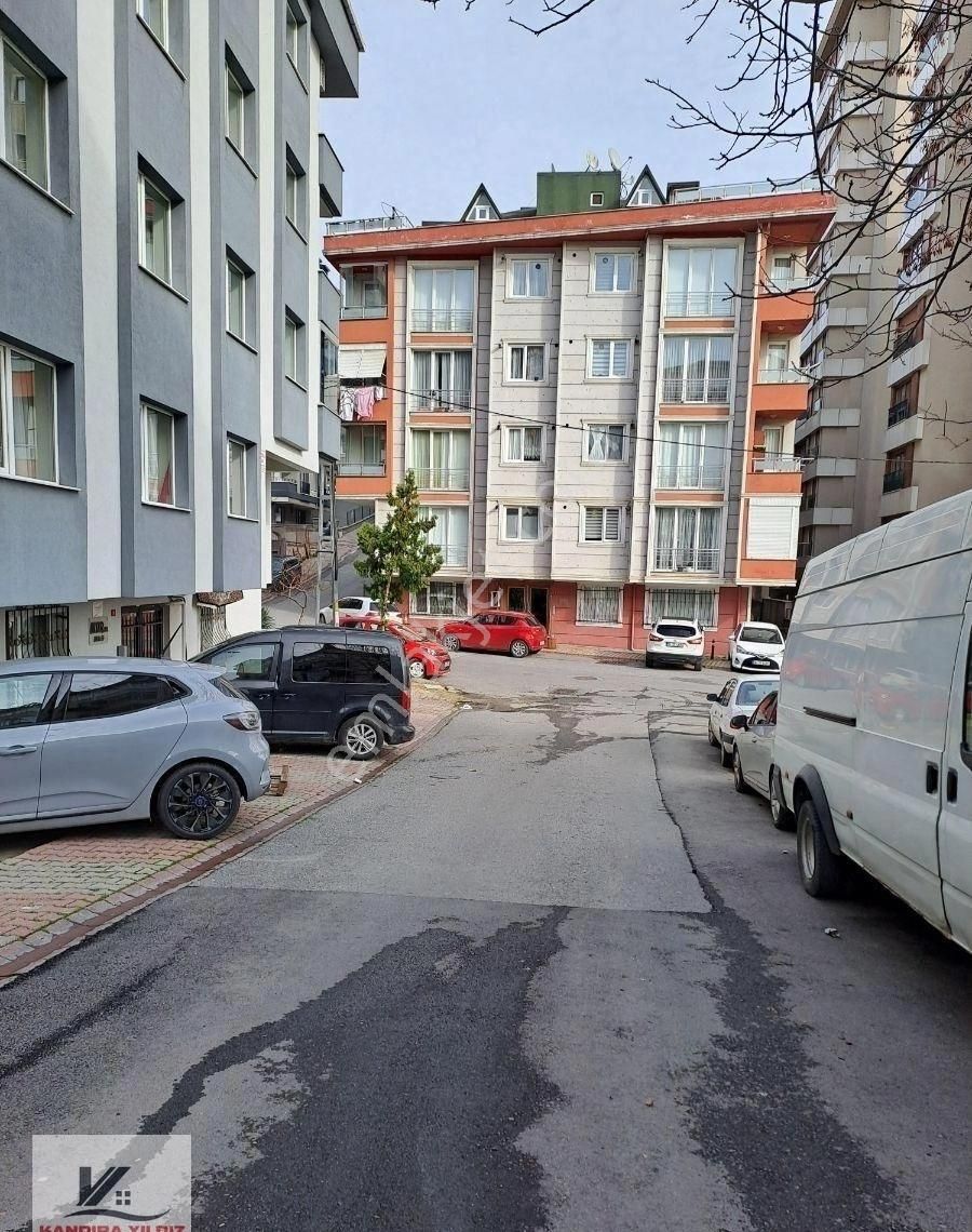 Namık Kemalde Kat İrtifaklı 2 + 1 İçi Boş 90 M2 Satılık Daire - Görsel 14