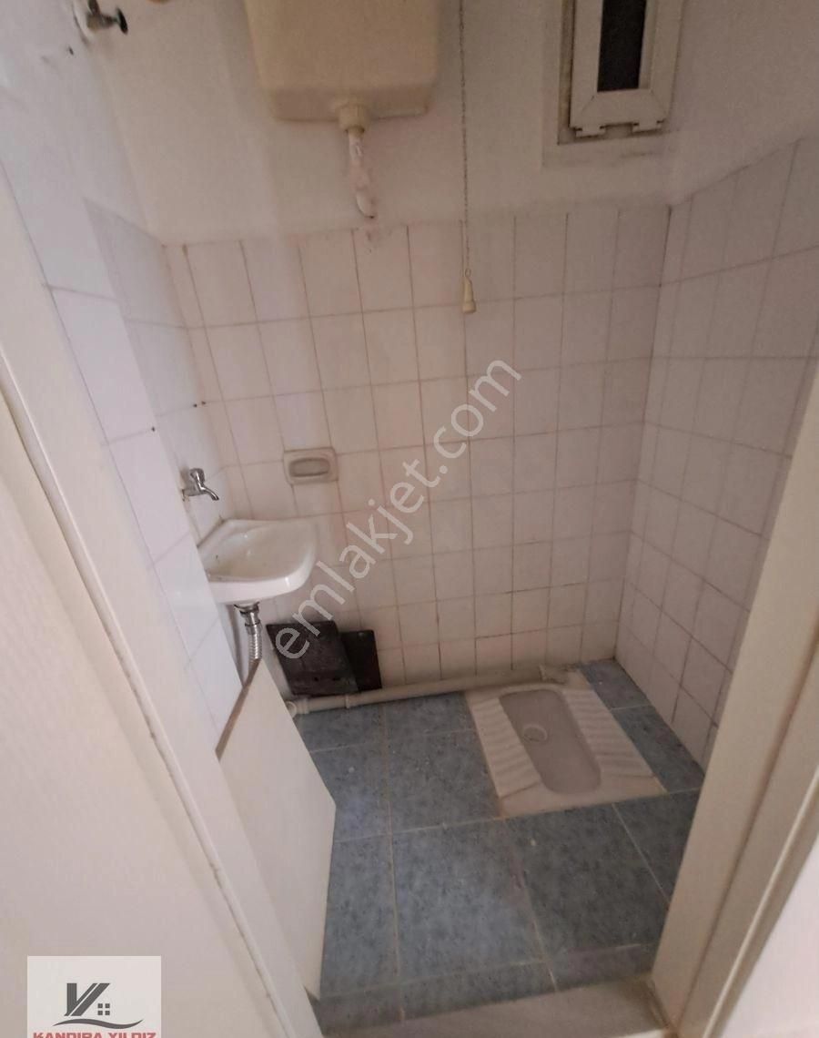 Namık Kemalde Kat İrtifaklı 2 + 1 İçi Boş 90 M2 Satılık Daire - Görsel 8