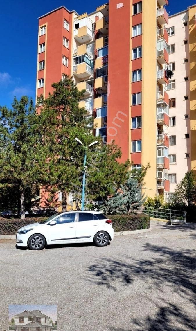 Genç Emlaktan Örnek Mahallesinde Yıldız Blokta 2,5+1 Full Yapılı Satılık Daire - Görsel 25