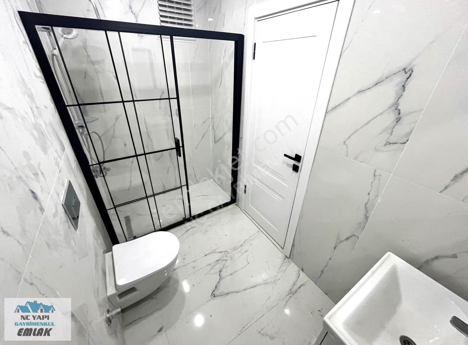 Ümraniye Dudulluda Meydana Ve Metroya Yakın 2+1 Sıfır Daire - Görsel 16